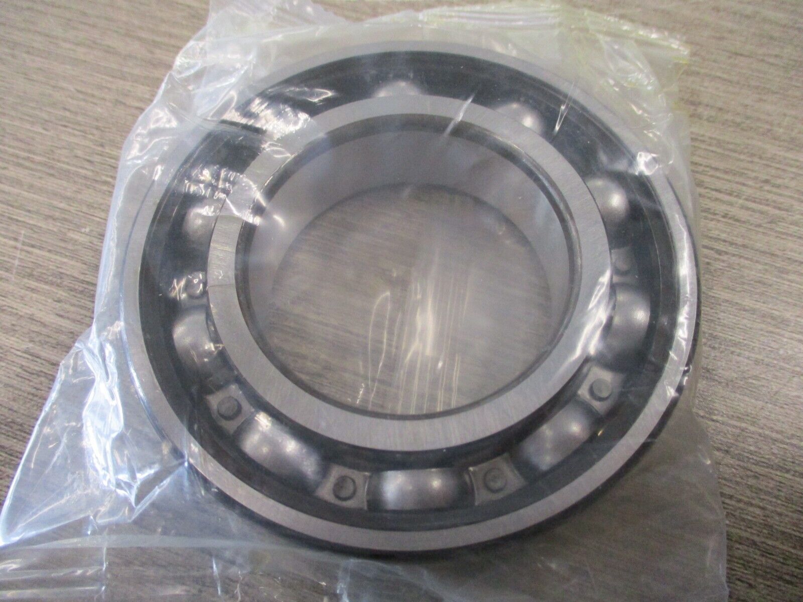 SKF Ball Bearing 6210 ZJEM New Surplus