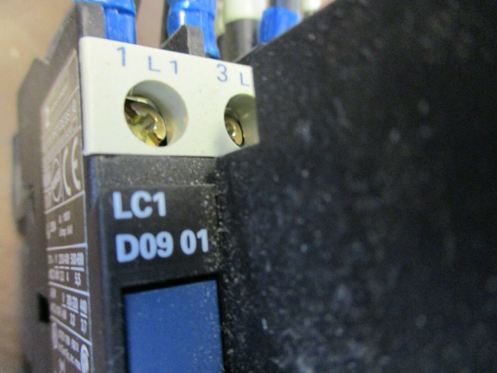 Telemecanique Contactor w/ Aux Contact Block LC1 D09 01 110V Coil 20A 600V Used