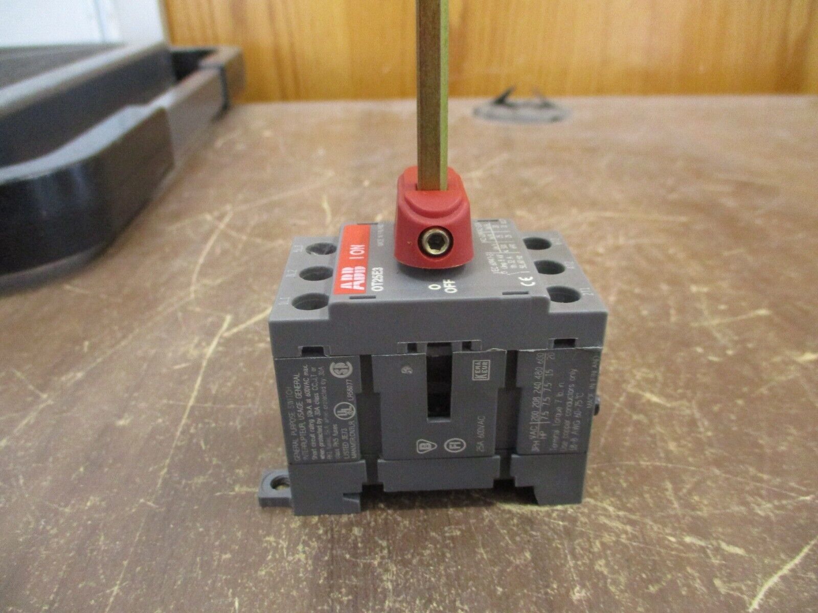 ABB Disconnect Switch OT25E3 25A 600V 3P Used