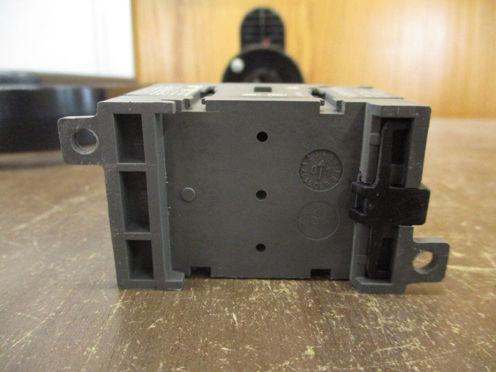 ABB Disconnect Switch OT25E3 25A 600V 3P Used