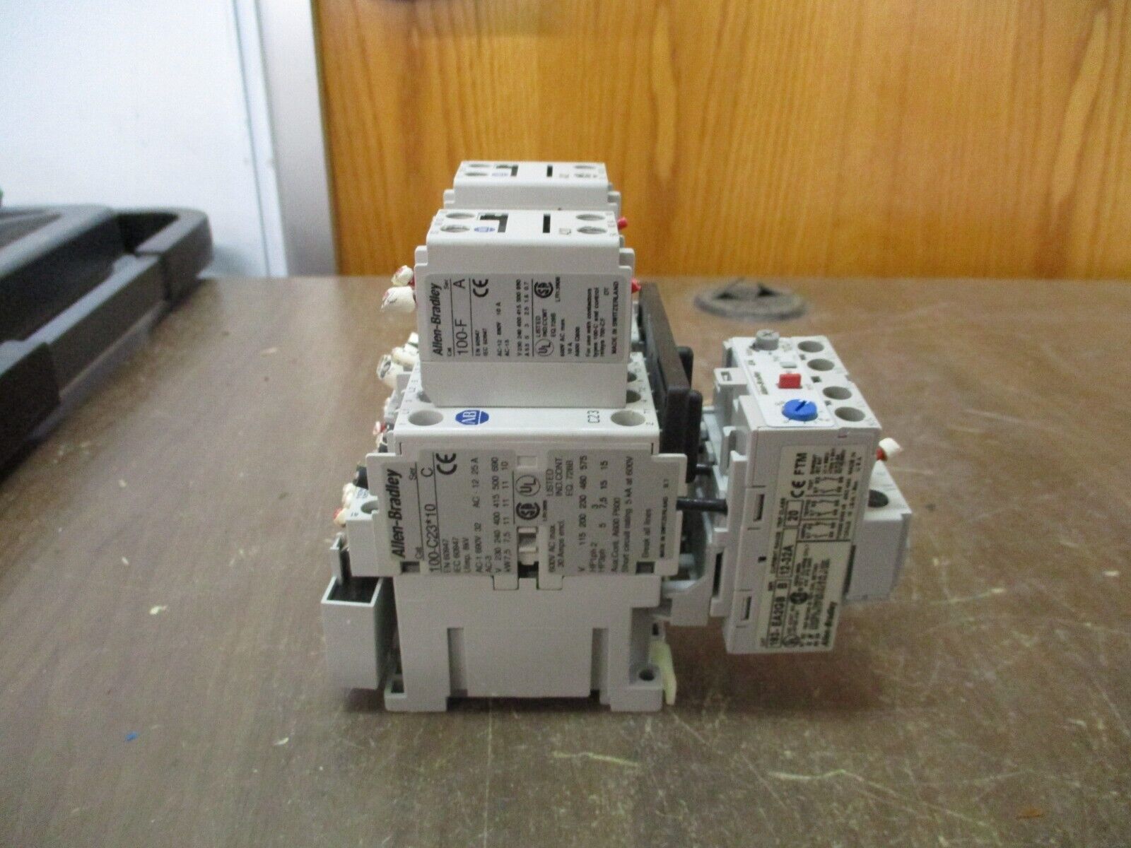 Allen-Bradley Reversing Starter 100-C23*10 / 193-EA2GB 120V Coil Trip: 12-32A