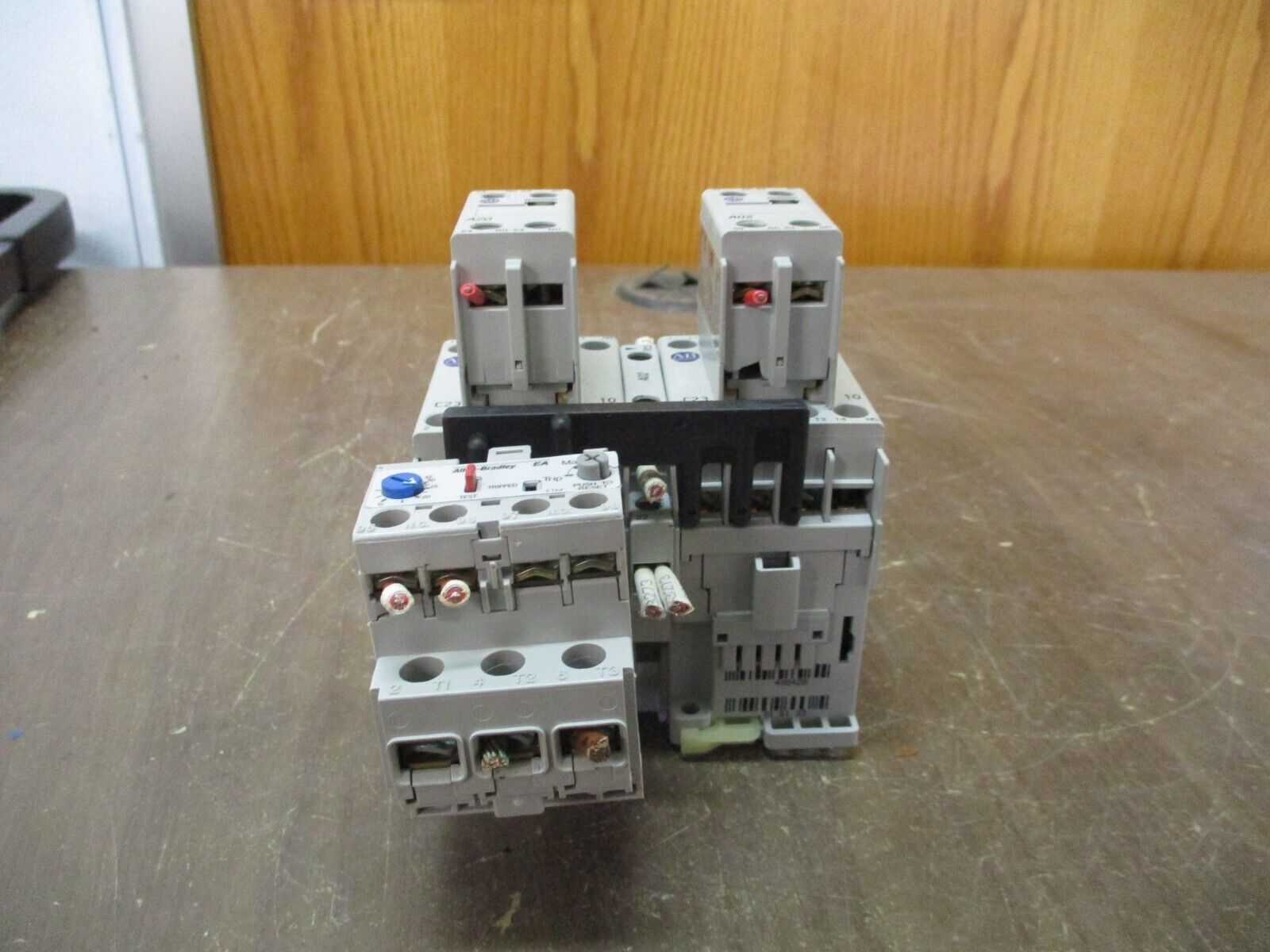 Allen-Bradley Reversing Starter 100-C23*10 / 193-EA2GB 120V Coil Trip: 12-32A