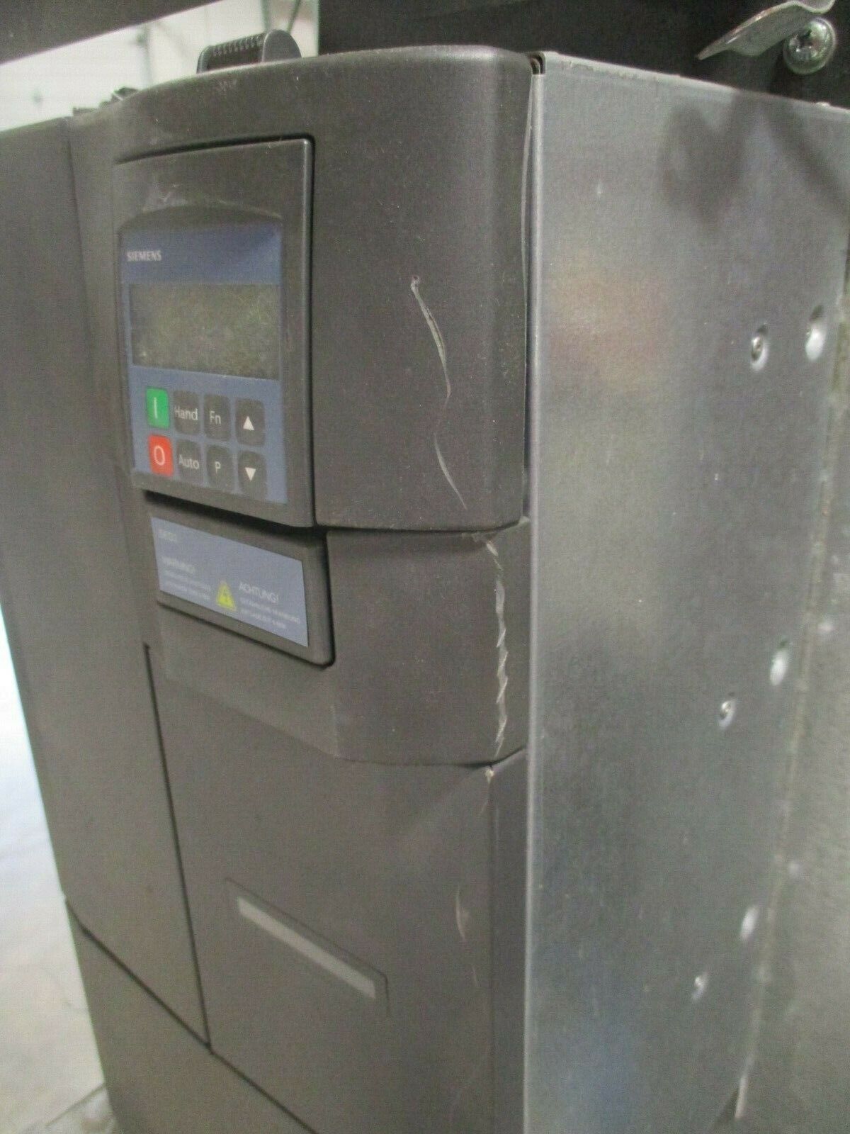 Siemens SED2 AC Drive VBA325.F133X SED2-18.5/32X 25HP Used