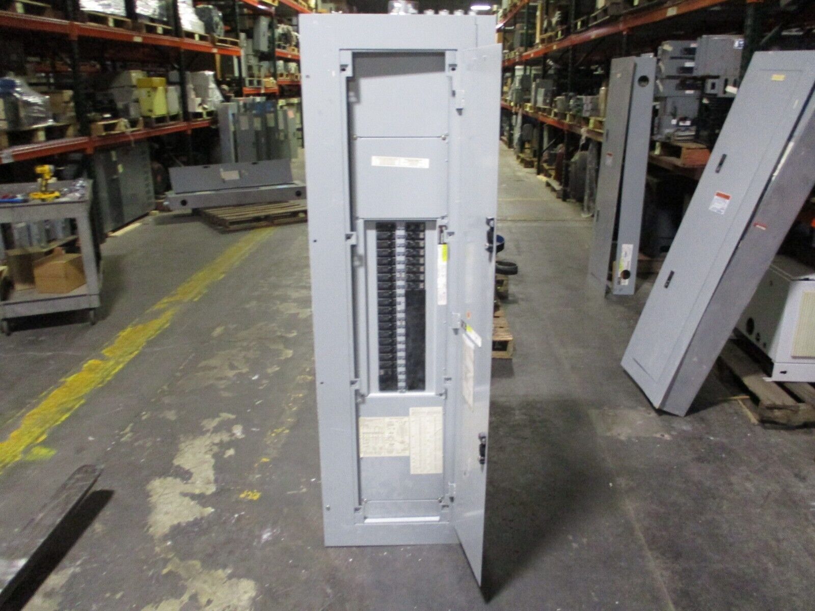 GE Main Lug Breaker Panel AQF3422MTX 225A Max 208/120V 3Ph 4W Used