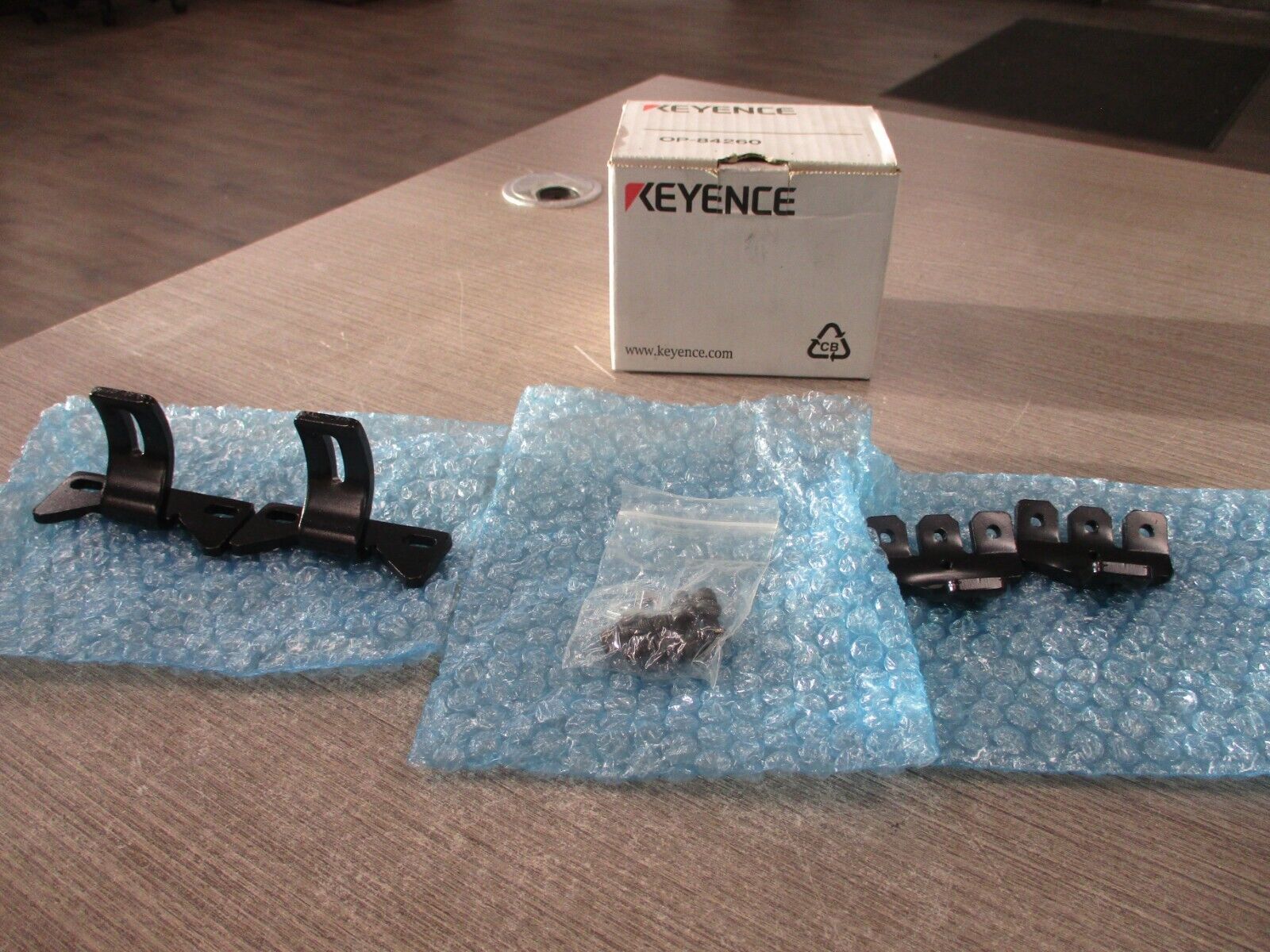 Keyence Bracket OP-84260 New Surplus