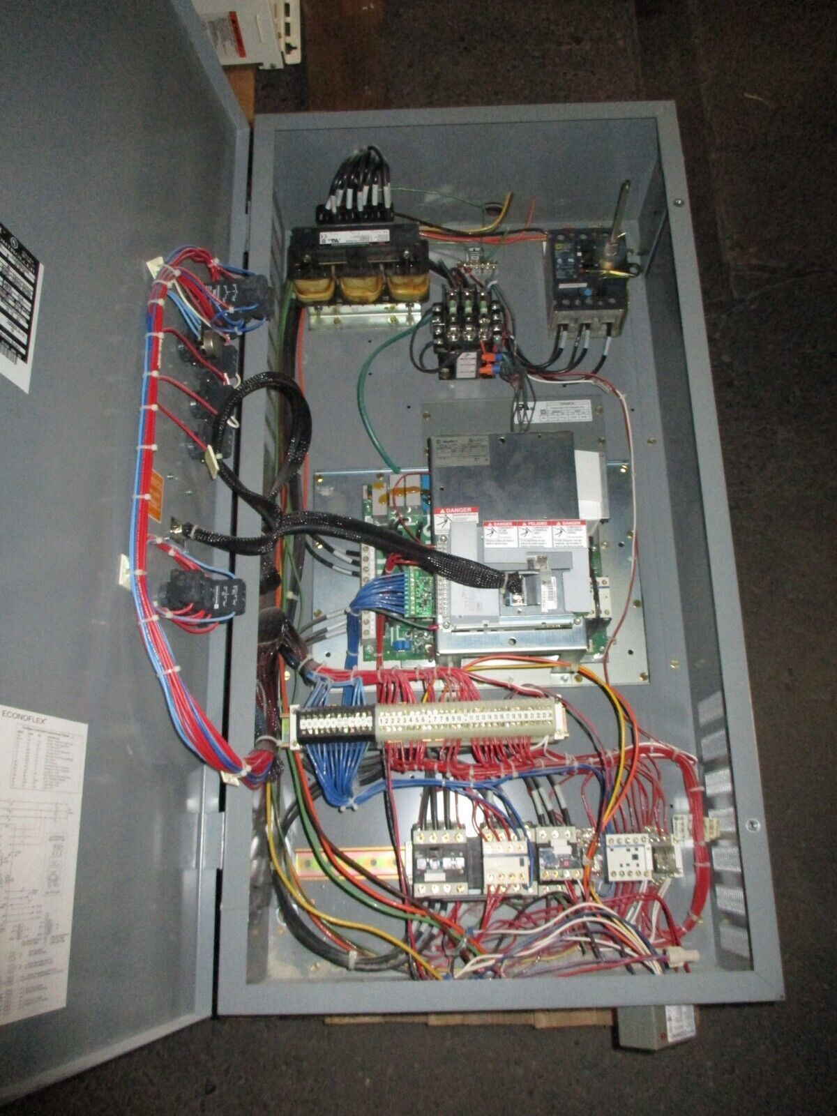 Square D EconoFlex Altivar AC Drive w/ Bypass 8839 58EJG4VY Ser. A 15HP 3Ph Used