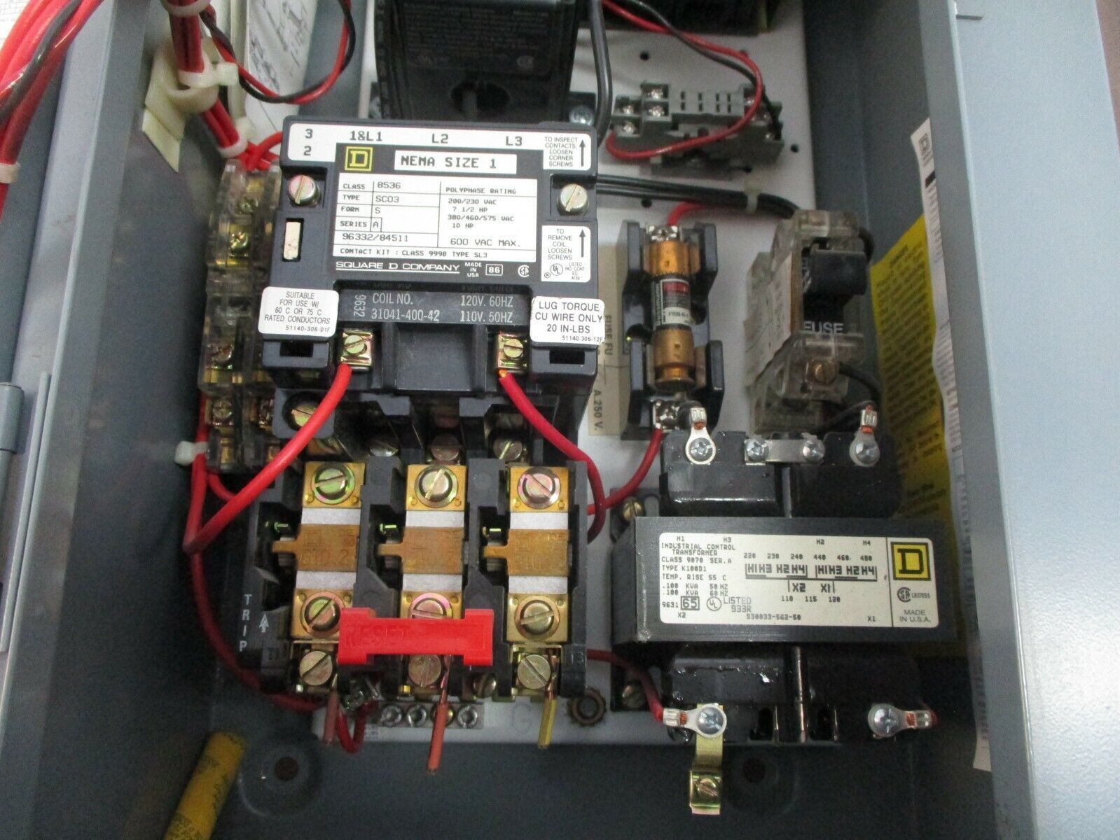 Square D Size 1 Breaker Combination 8539 SCG43 CFF4P22P61 120V Coil 15A 600V