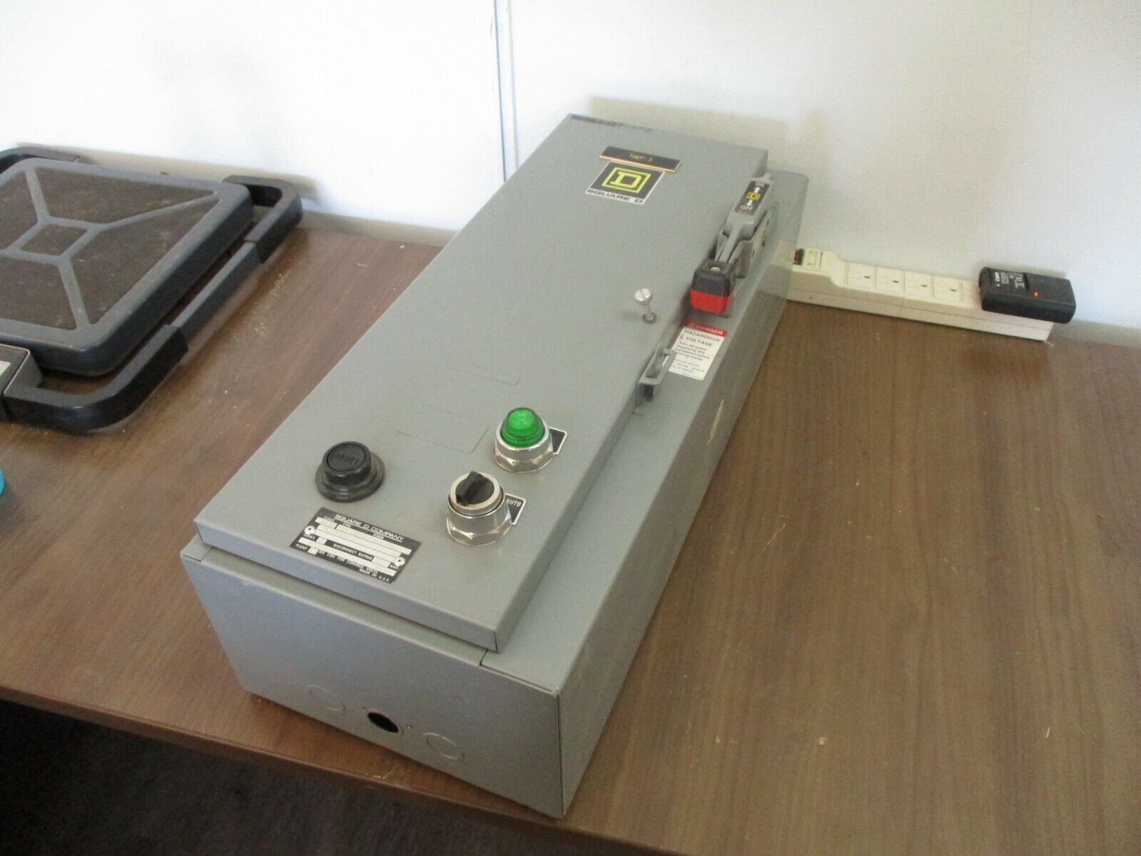 Square D Size 1 Breaker Combination 8539 SCG43 CFF4P22P61 120V Coil 15A 600V