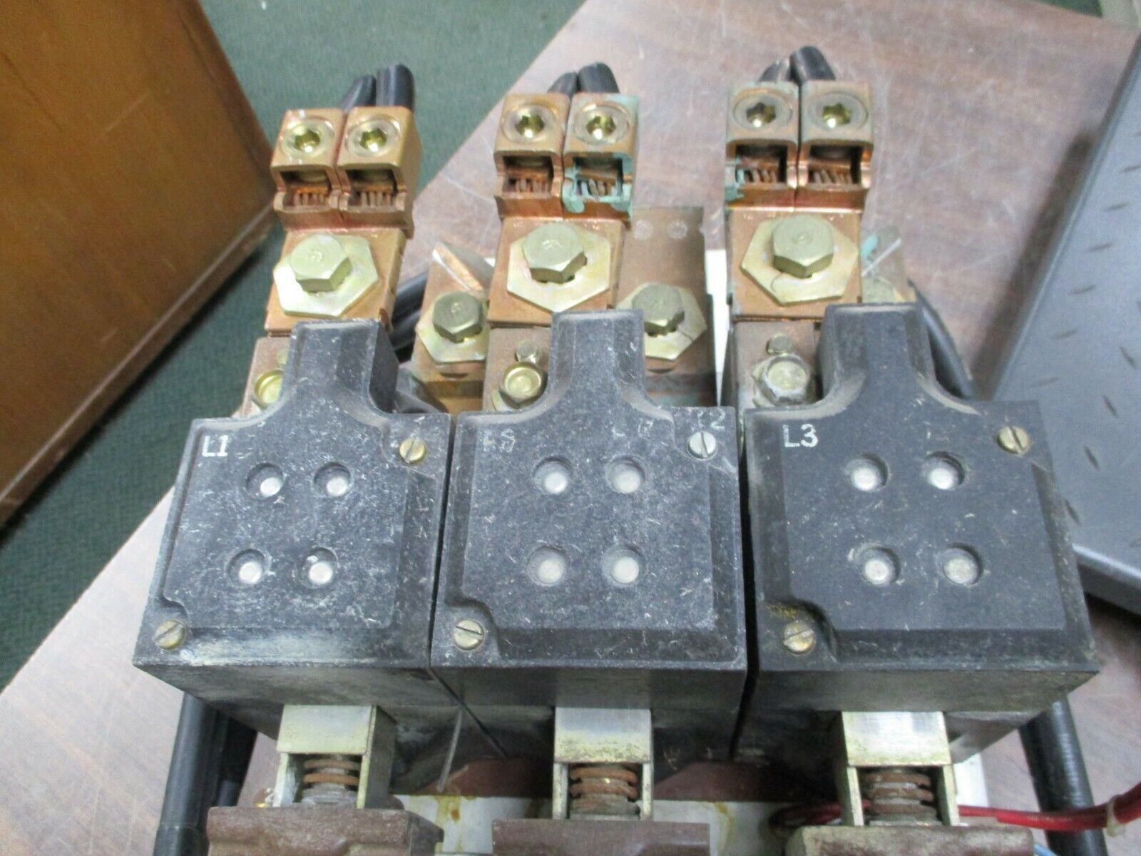 Square D Size 5 Starter 8536 G0-1 S Ser. C 120V Coil 220/440/550V 100/200HP Used