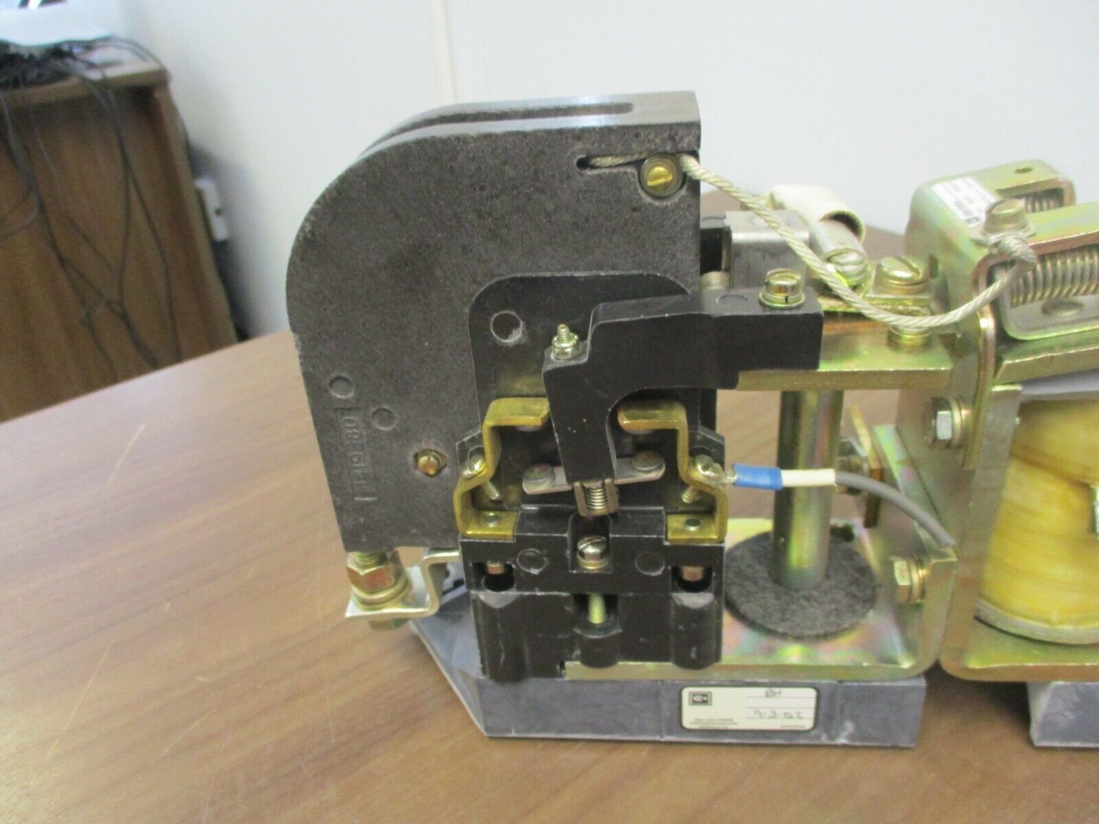 Cutler-Hammer Contactor ME401C 125VDC Coil Used