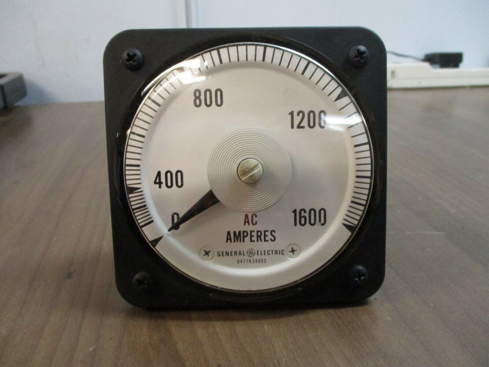 GE AB40 AC Ammeter 50-103131LSTE2 Range: 0-1600A Used