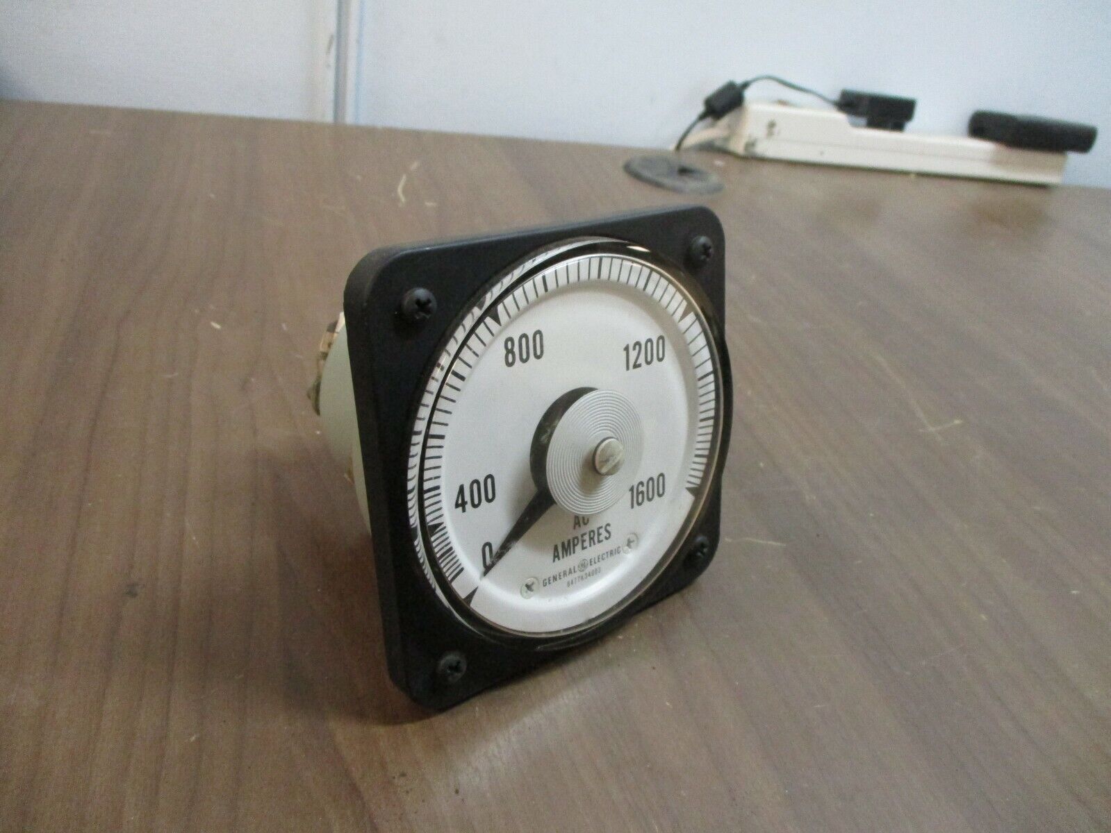 GE AB40 AC Ammeter 50-103131LSTE2 Range: 0-1600A Used