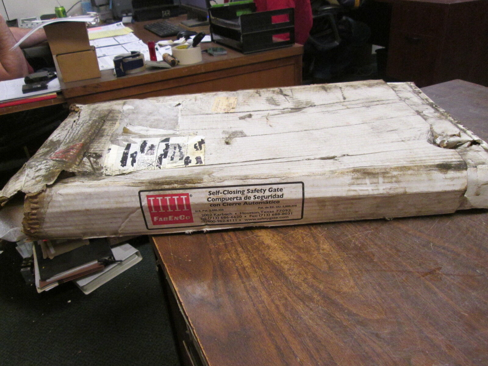 FabEnCo Self-Closing Safety Gate A71 GALV Size: 27" Yellow Powder Coat