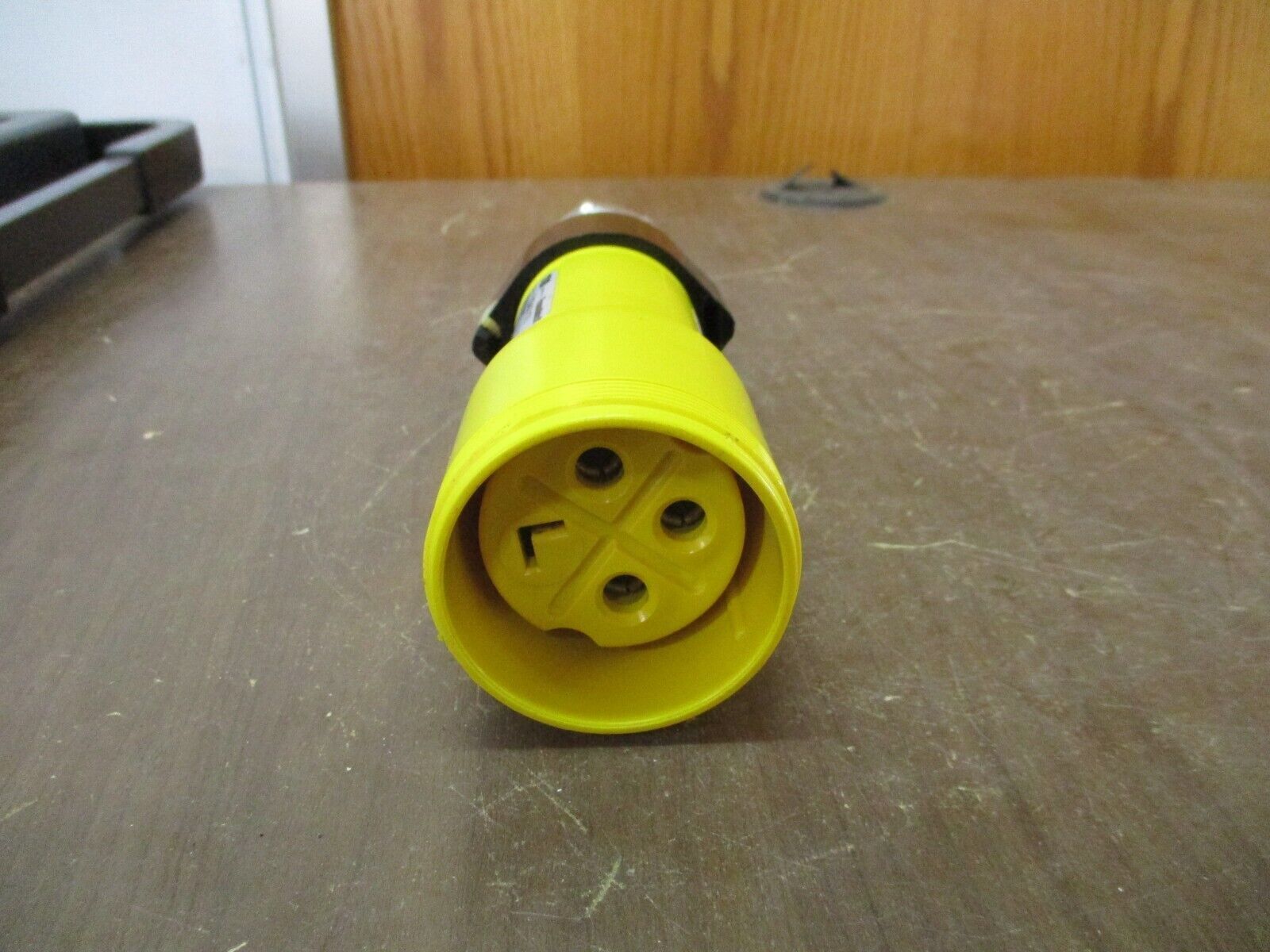 Russellstoll Connector 9C54U2T/C75 50A 250V 3P 4W *Chipped End* Used