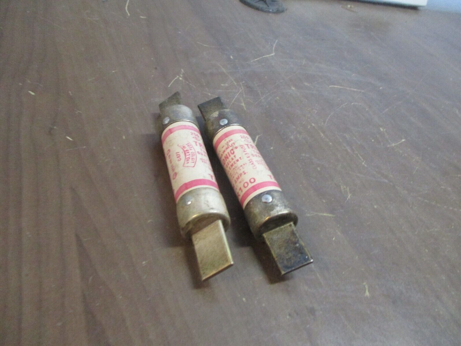 Shawmut Tri-Onic Fuse TR100 100A 250V *Lot of 2* Used