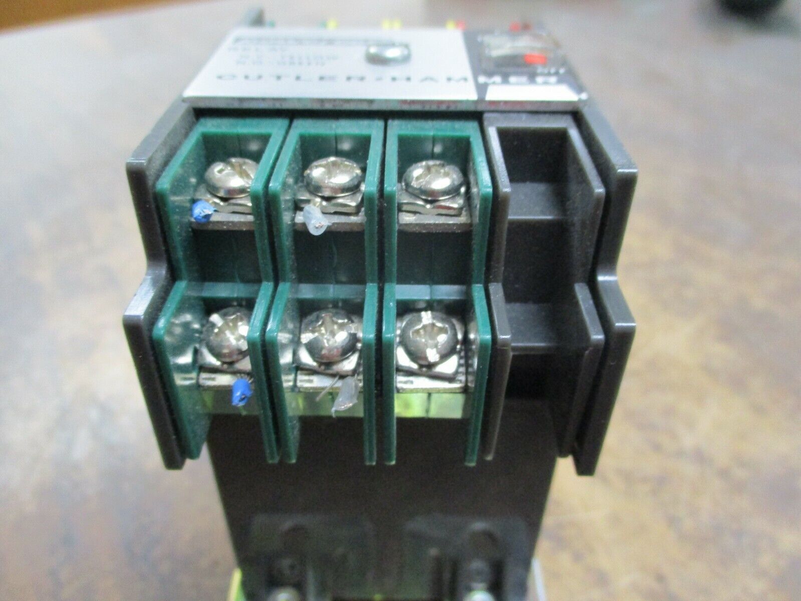 Cutler-Hammer Type R "Powereed" Relay D40RB 120V Coil Used