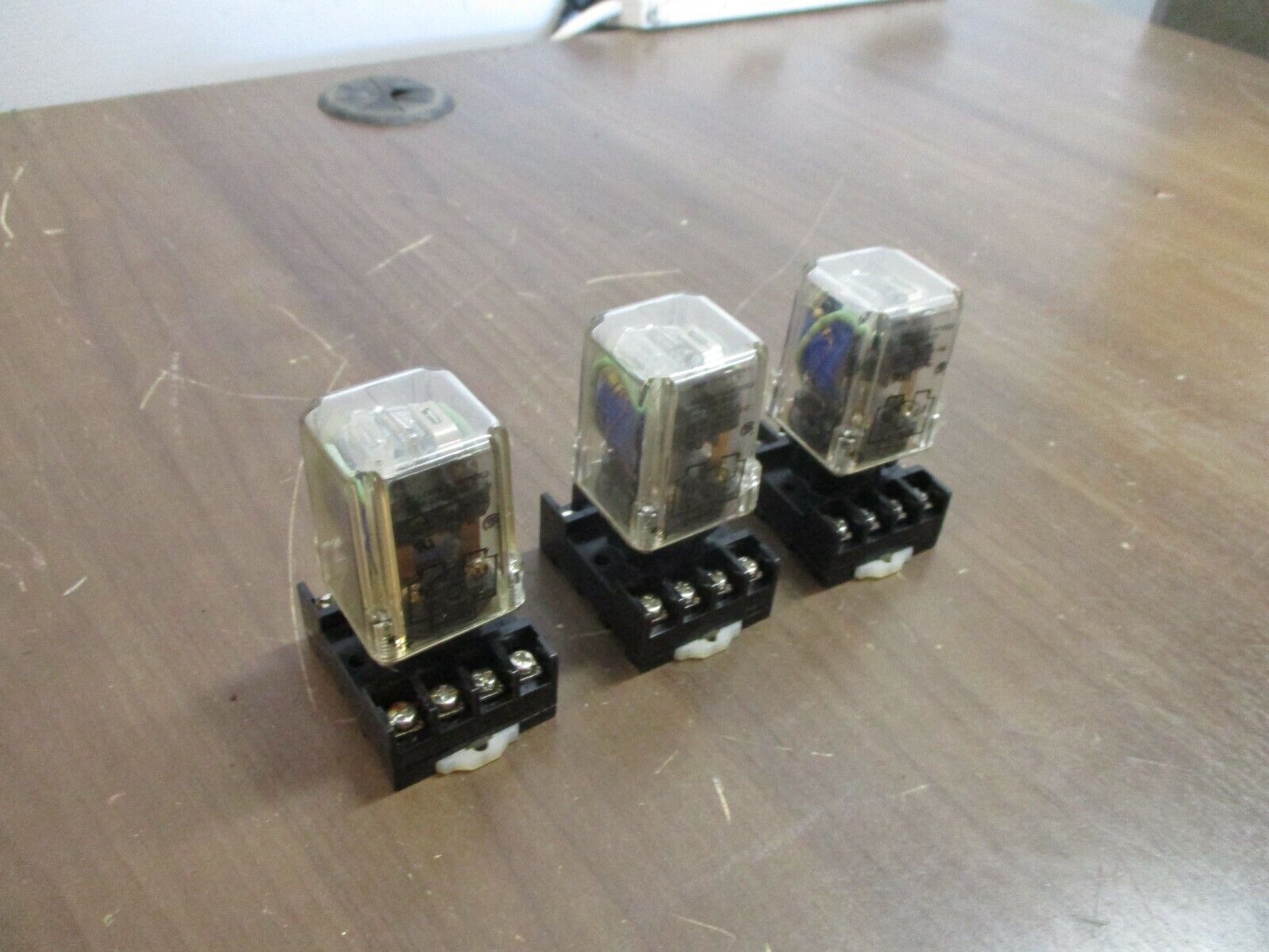 Deltrol Controls Relay 105A 10A DPDT 120V Coil w/ Base *Lot of 3* Used