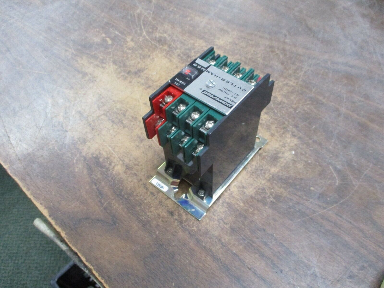 Cutler-Hammer Type R "Powereed" Relay D40RB 120V Coil Used