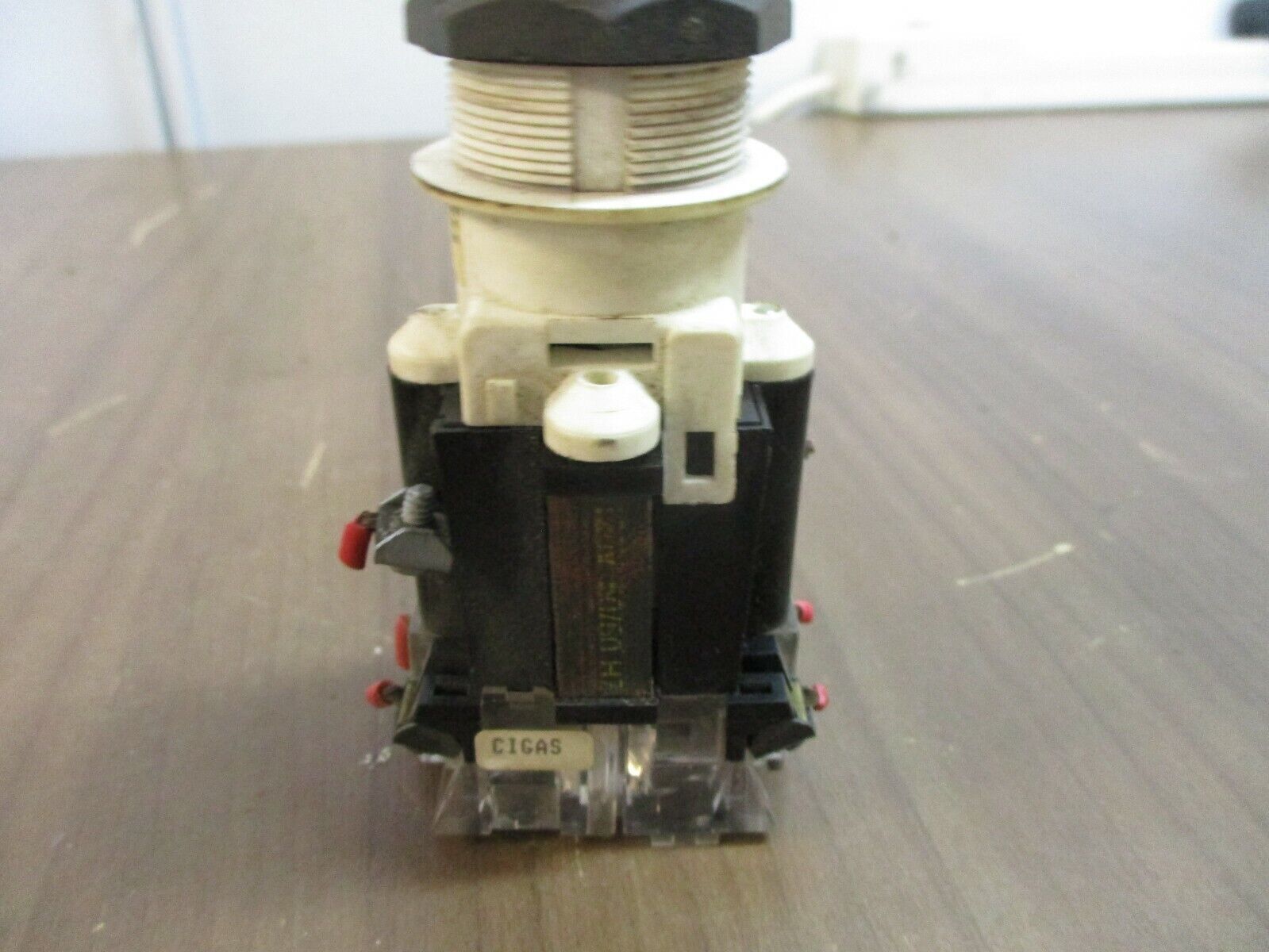 Westinghouse Illuminated Selector Switch PB1T1P Model B 120V 60Hz Red, Used