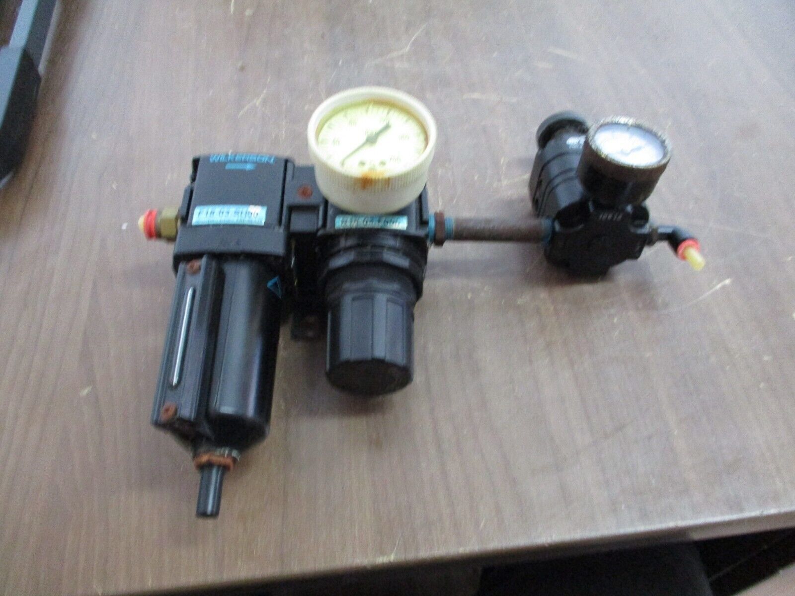 Wilkerson Filter Regulator F18-03-SH00 / R18-03-F000 Used