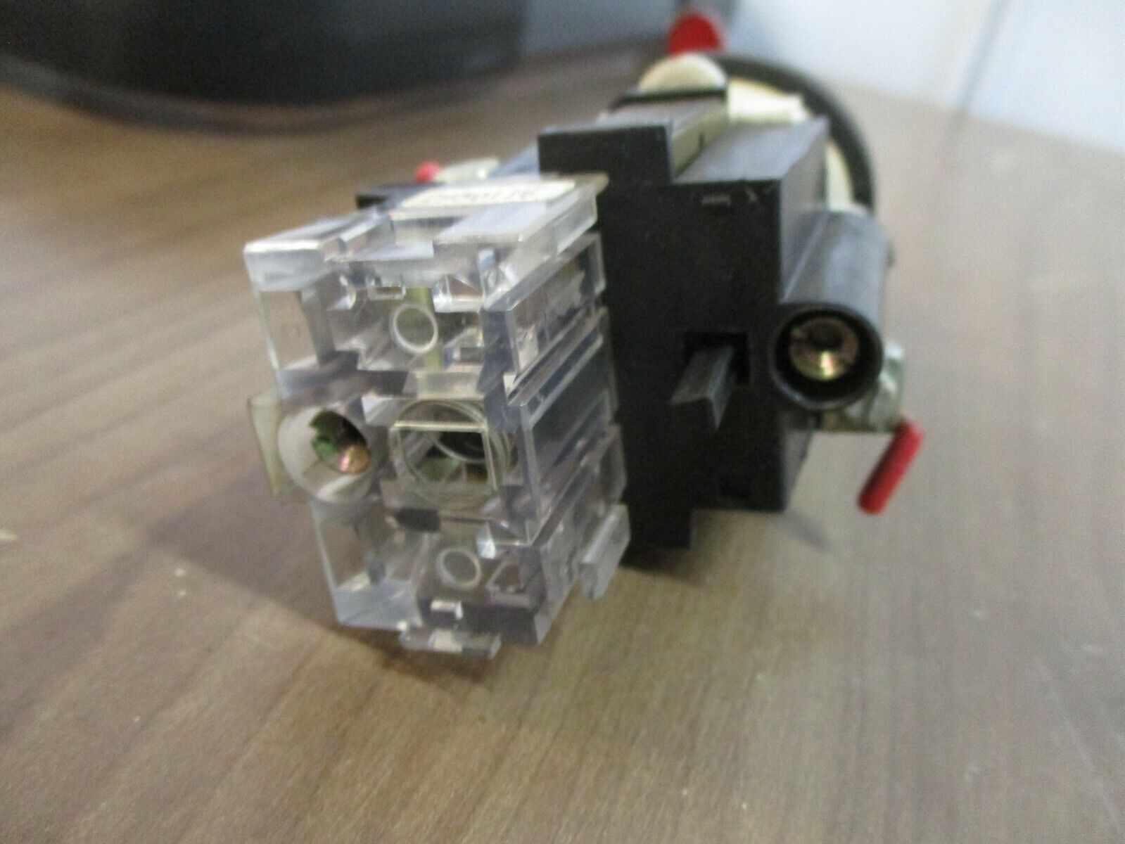 Westinghouse Illuminated Selector Switch PB1T1P Model B 120V 60Hz Red Used