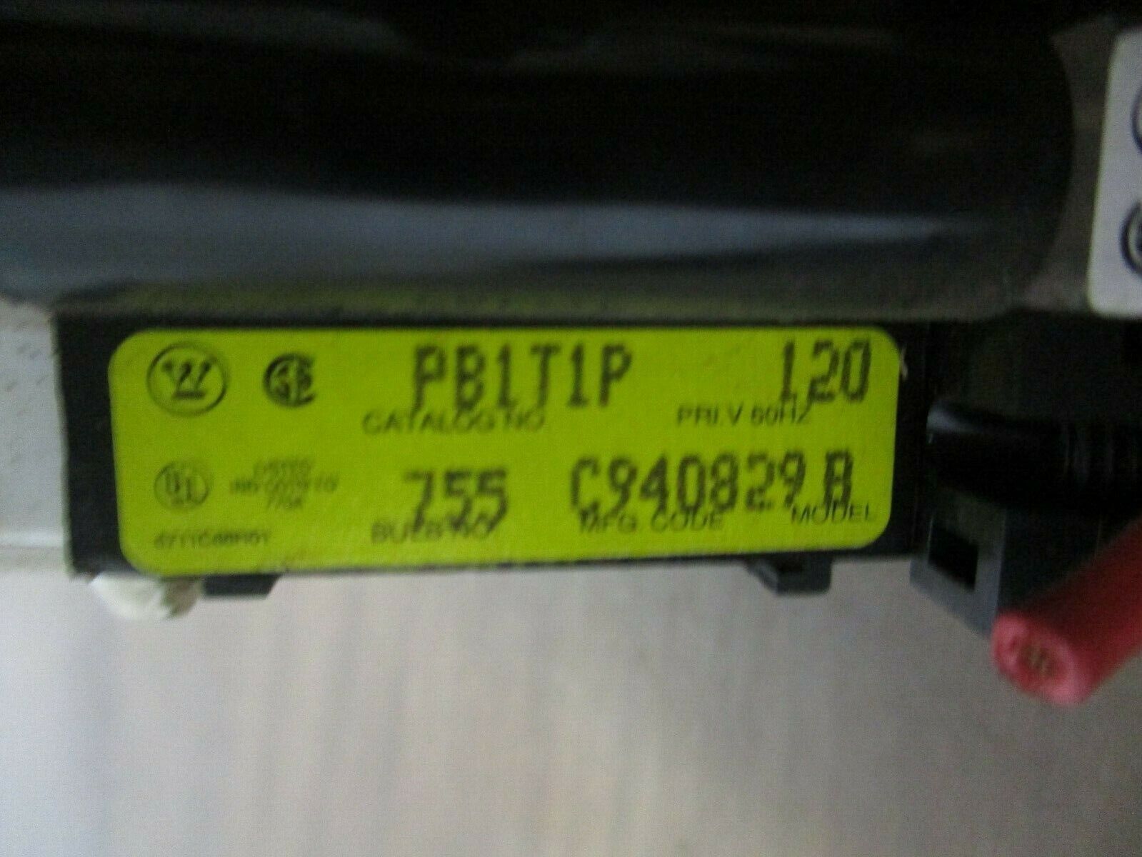 Westinghouse Illuminated Selector Switch PB1T1P Model B 120V 60Hz Red Used