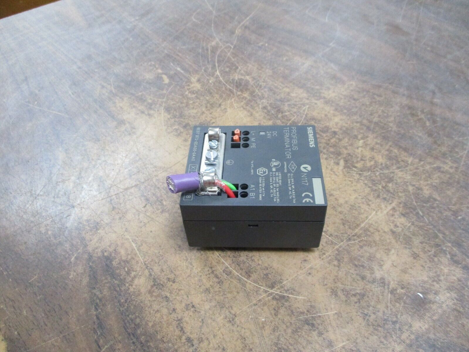 Siemens Profibus Terminator 6ES7 972-0DA00-0AA0 24VDC Used