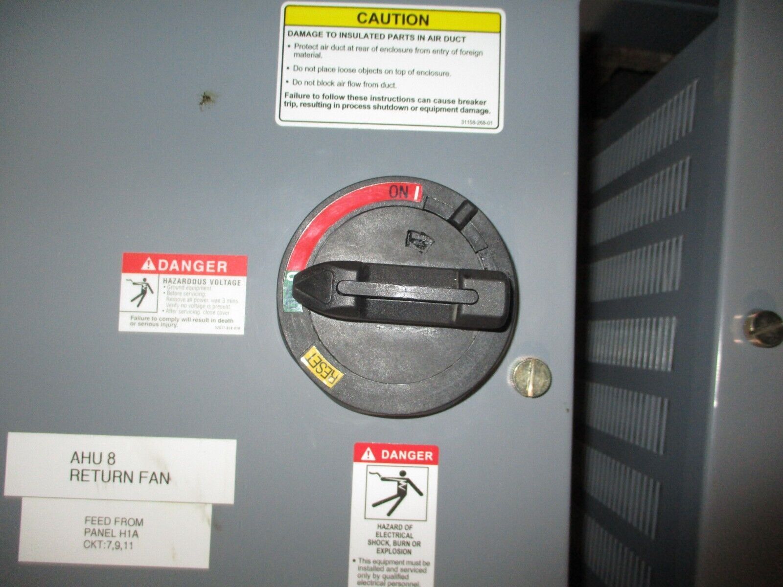 Square D Econoflex Altivar AC Drive w/ Bypass 8839 58EGG4VY Ser. A 7.5HP 3Ph