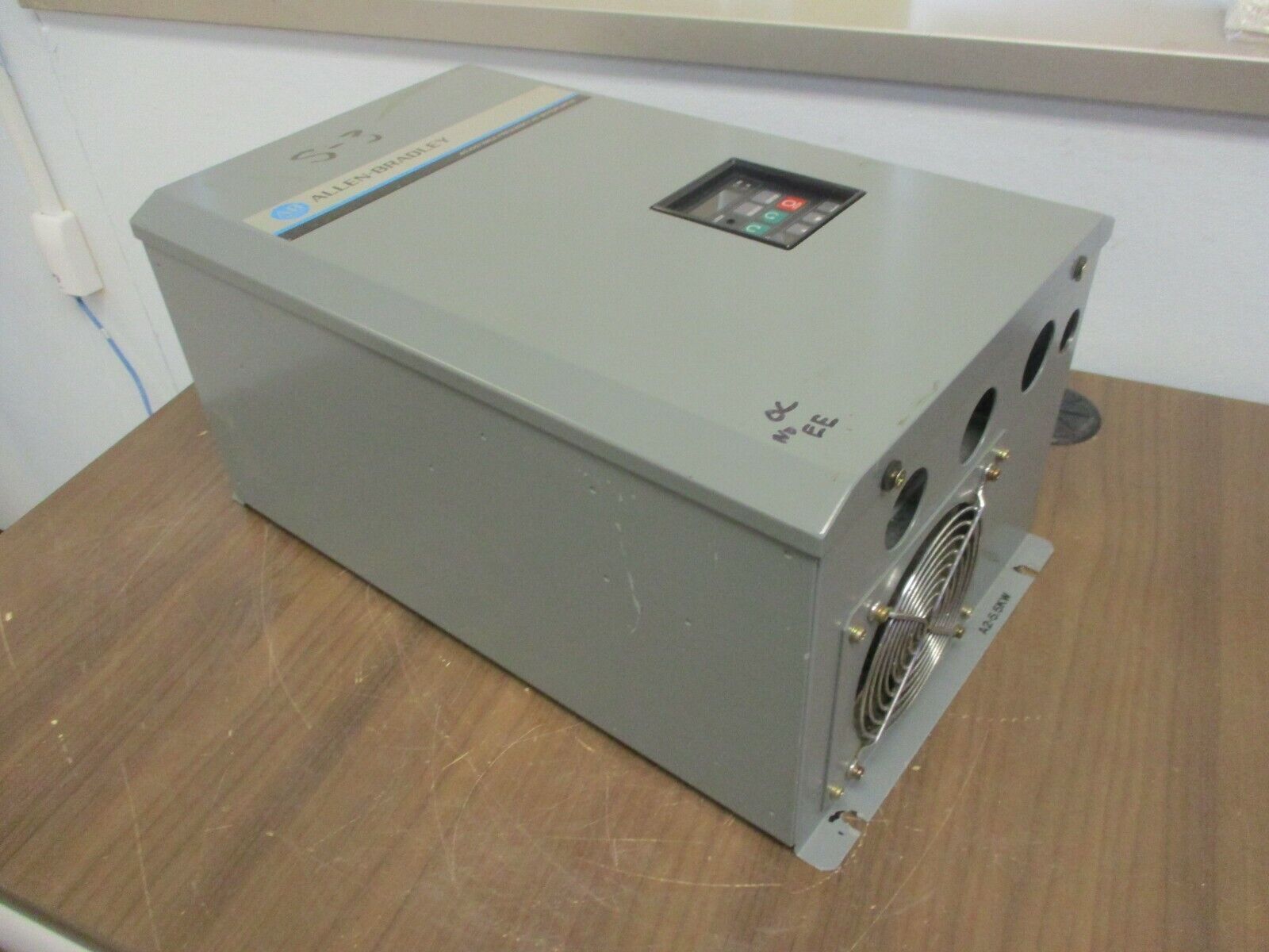 Allen-Bradley AC Drive 1333-DAA Ser. D 7.5HP 3Ph Used