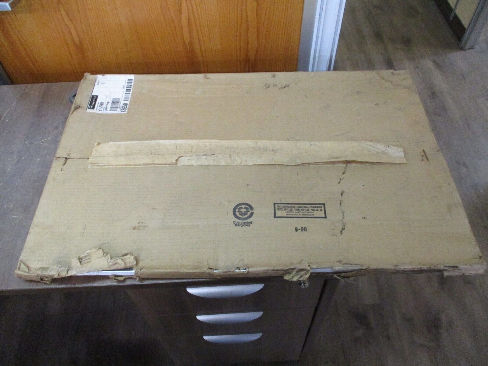 Hoffman Concept Panel Backplate C-P3624 Size: 36" x 24" *Some Shelfwear*