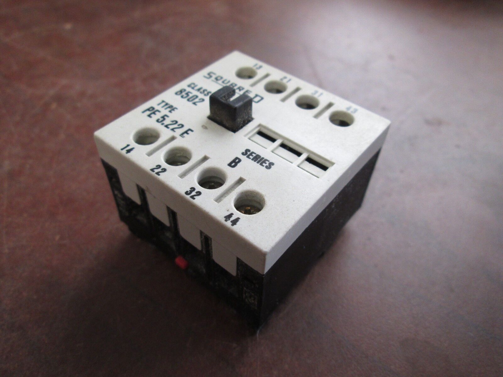 Square D Contact Block 8502 PE5.22E Used
