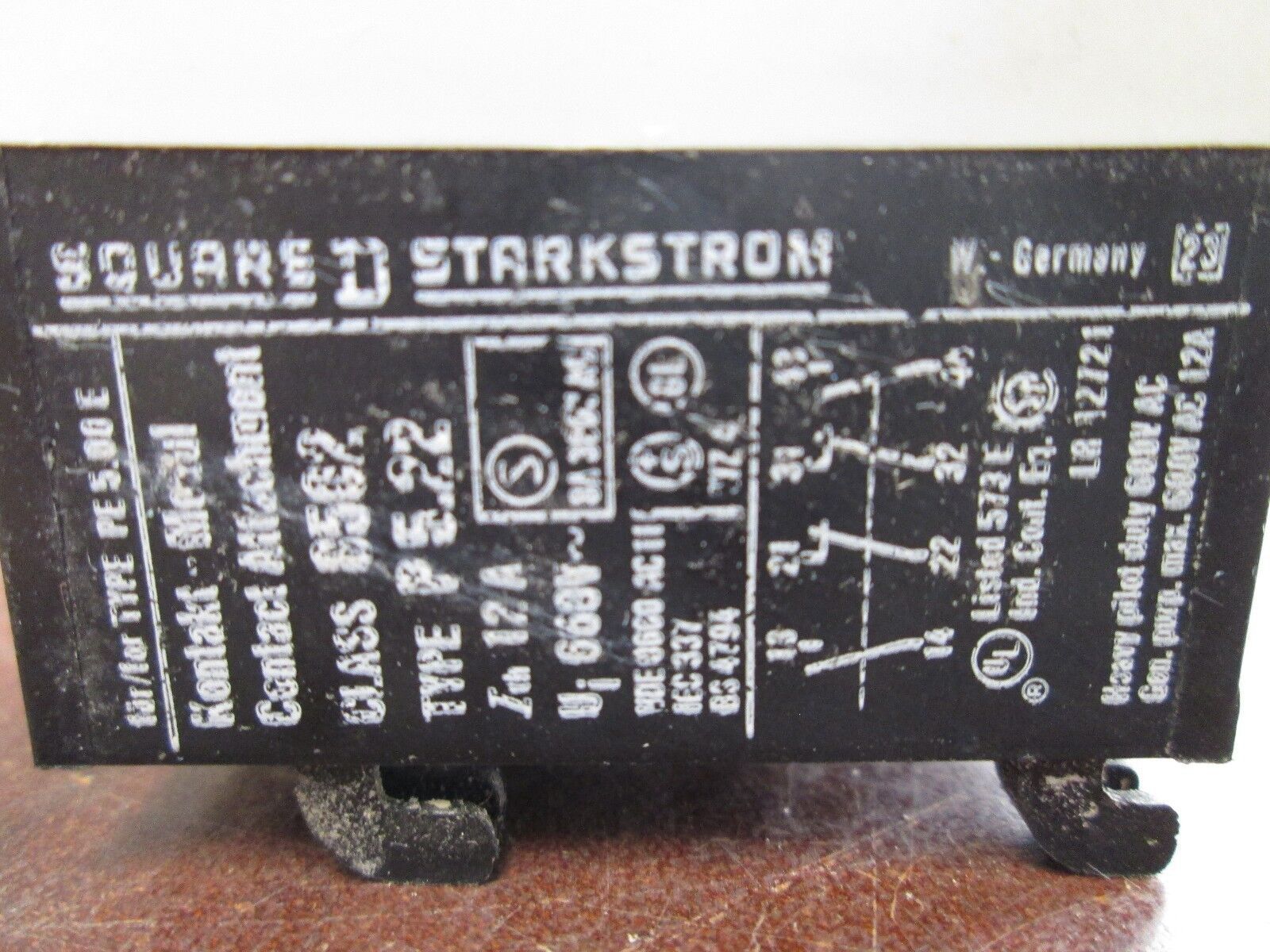 Square D Contact Block 8502 PE5.22E Used