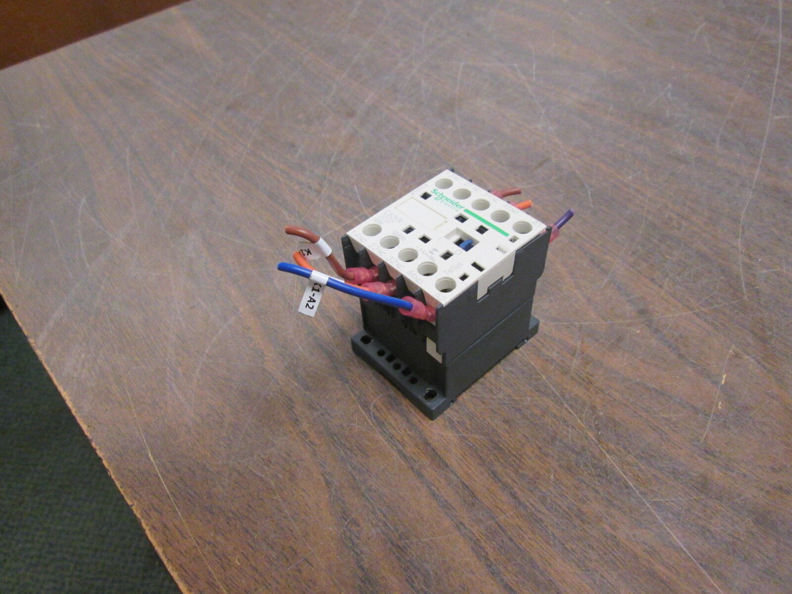 Schneider Electric Contactor CA2KN 22S7 500V 50/60Hz 10A Used