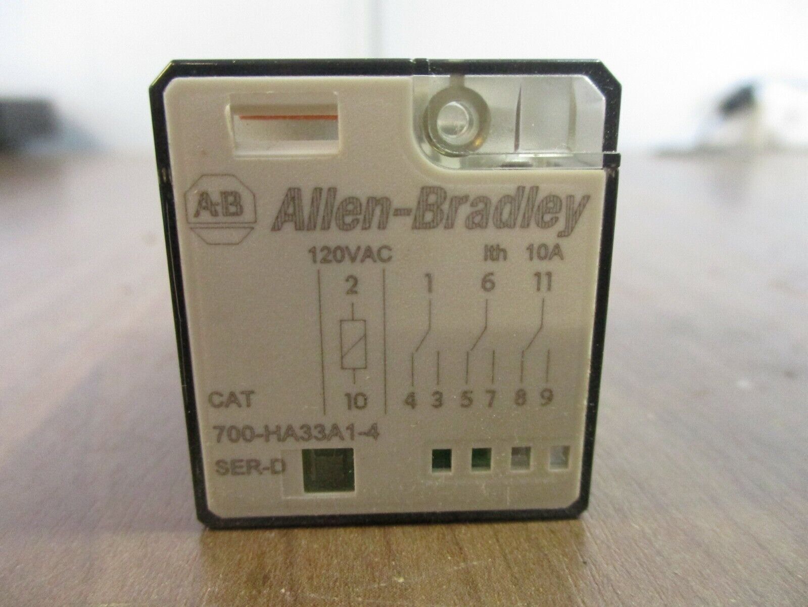 Allen-Bradley Relay 700-HA33A1-4 Ser. D 10A 120V 50/60Hz New Surplus