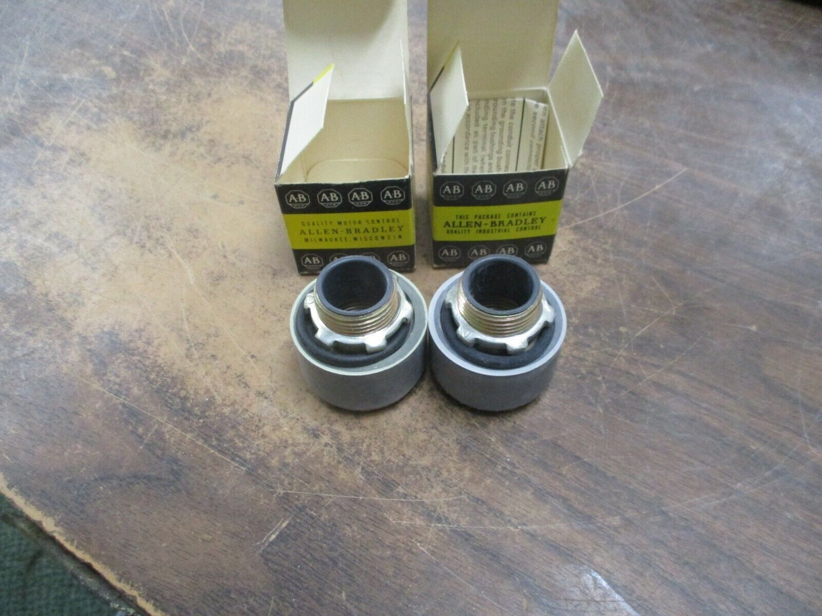 Allen-Bradley 3/4" Conduit Hub 1490-N2 Ser. B *Lot of 2* New Surplus
