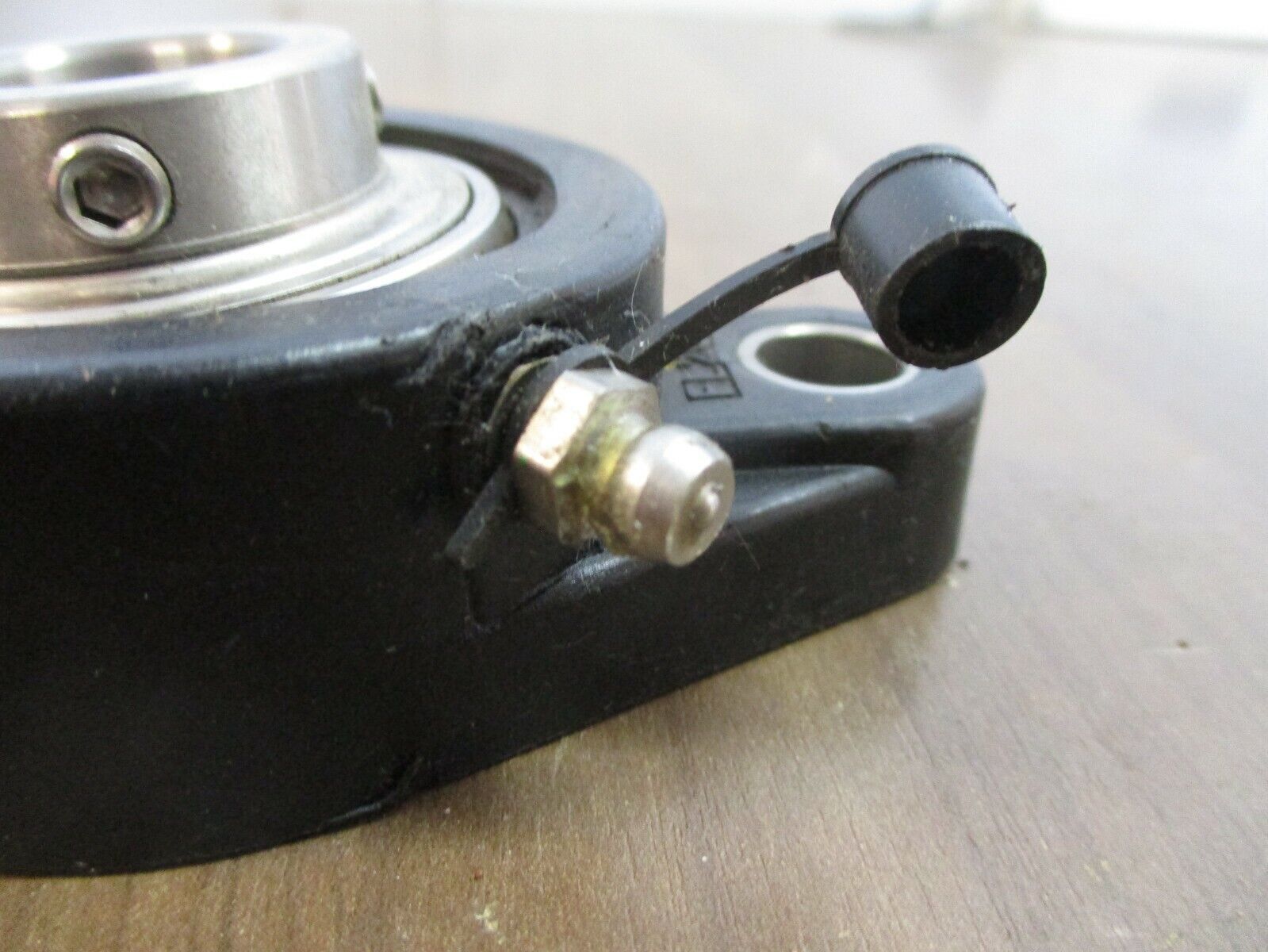 IPTCI Flange Bearing SUC204-12 Used