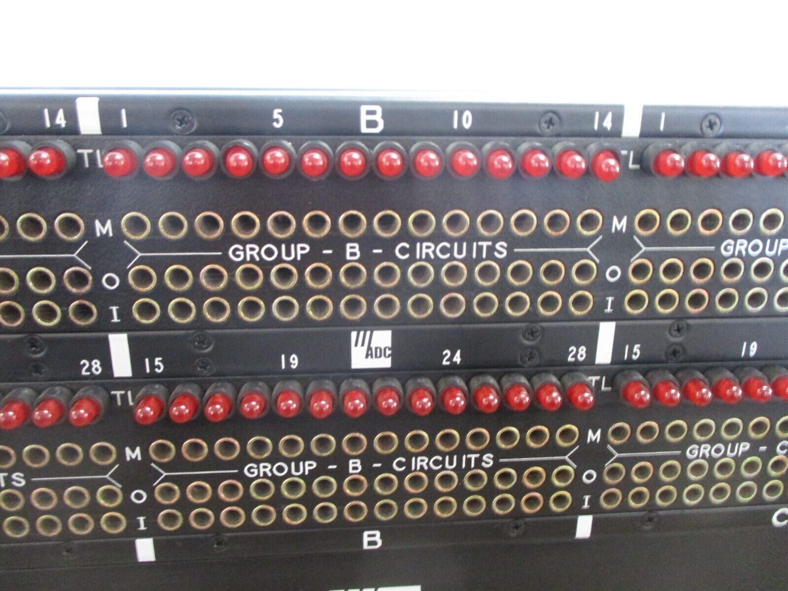 ADC DSX-1 Cross Connect D1M-1A0015 42/56VDC 2A Used