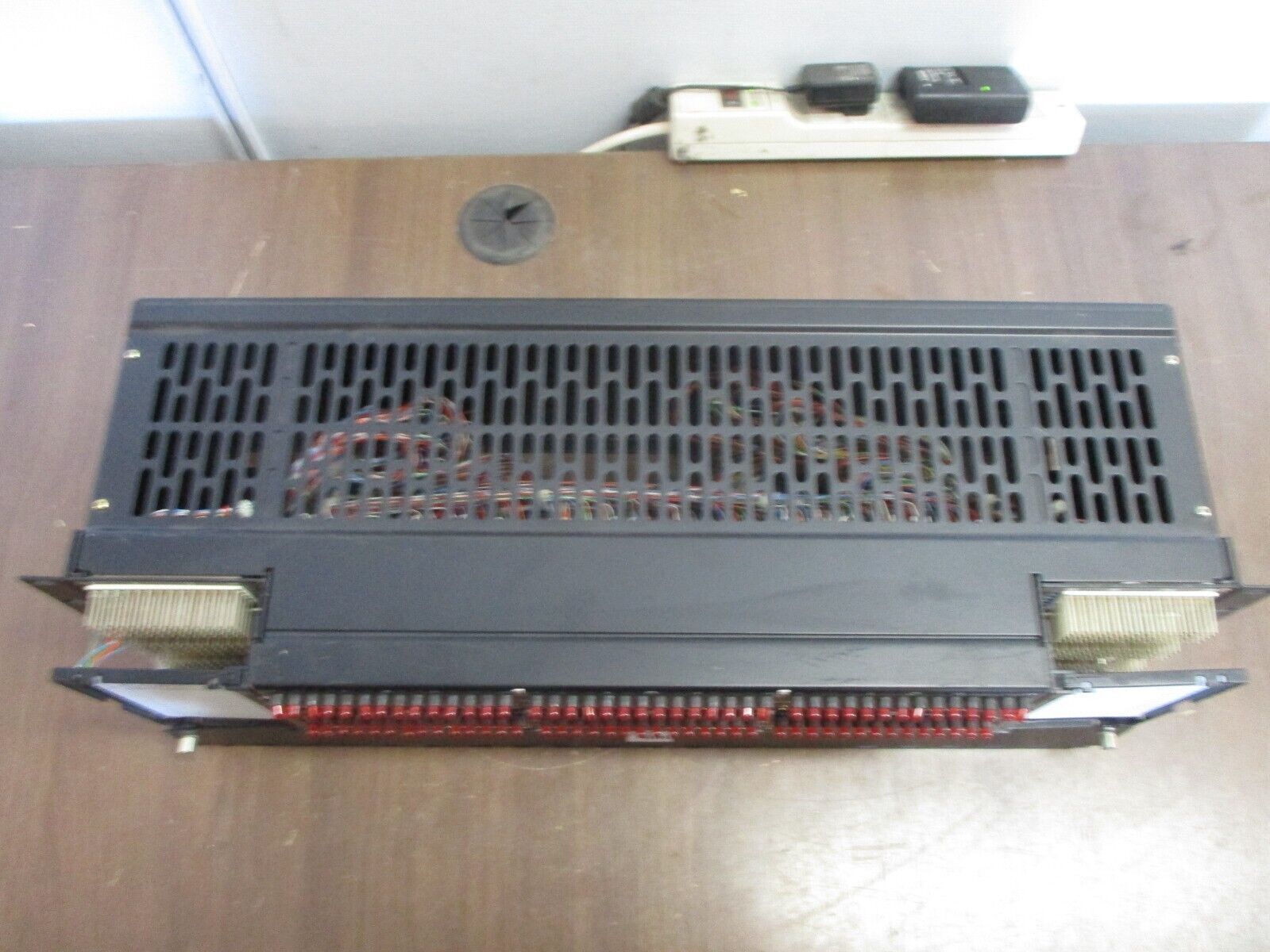 ADC DSX-1 Cross Connect D1M-1A0015 42/56VDC 2A Used