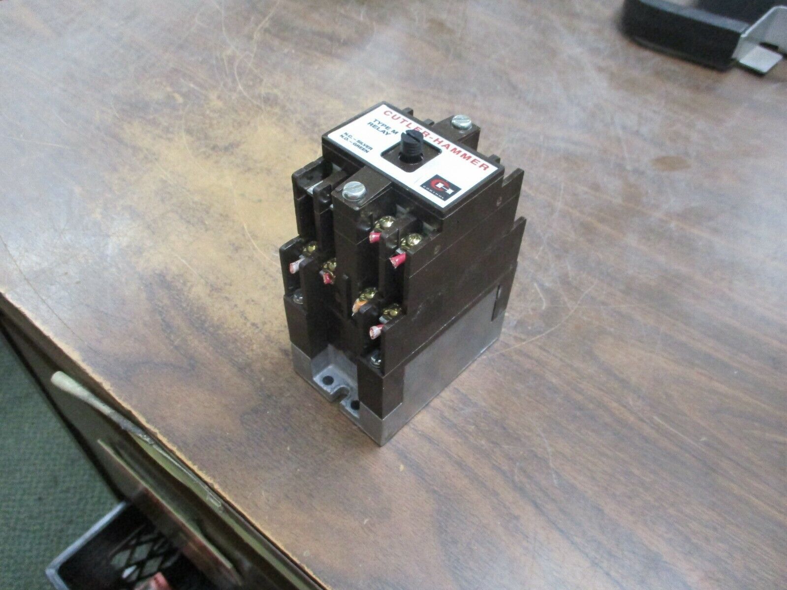 Cutler-Hammer Type M Relay w/ Accessory D26M/D26MD 120V Coil Used