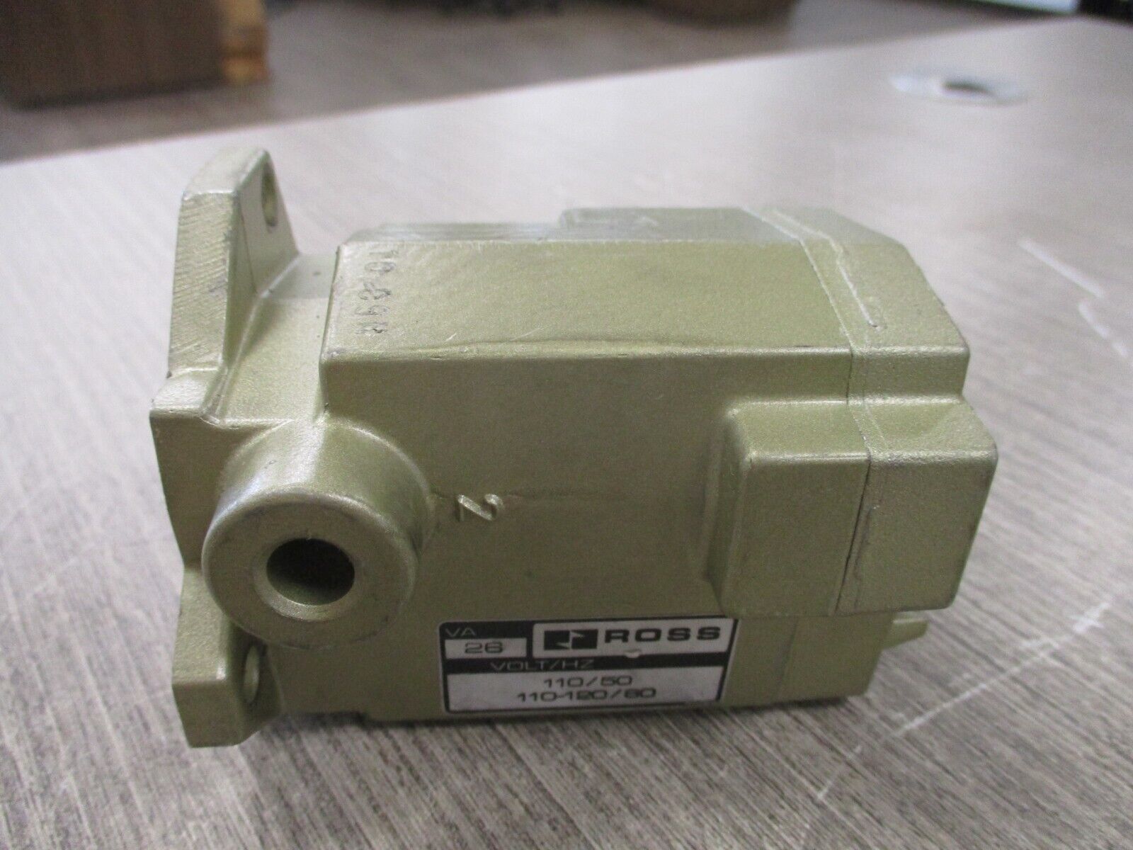 Ross Solenoid Valve W7016A2332 100-130V 60HZ New Surplus