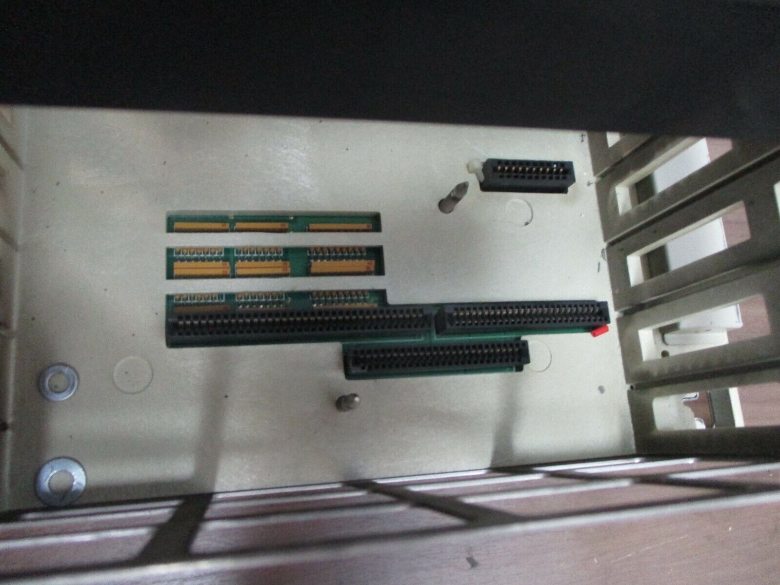 AEG Modicon AS-H827-209 PLC Rack AS-9536-000 Used