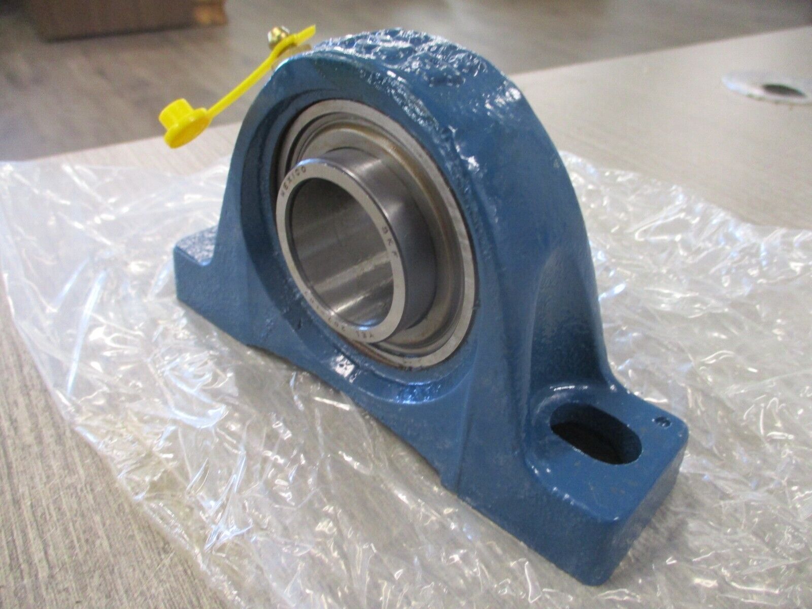 SKF Pillow Block Bearing SY 1.7/16 WM New Surplus