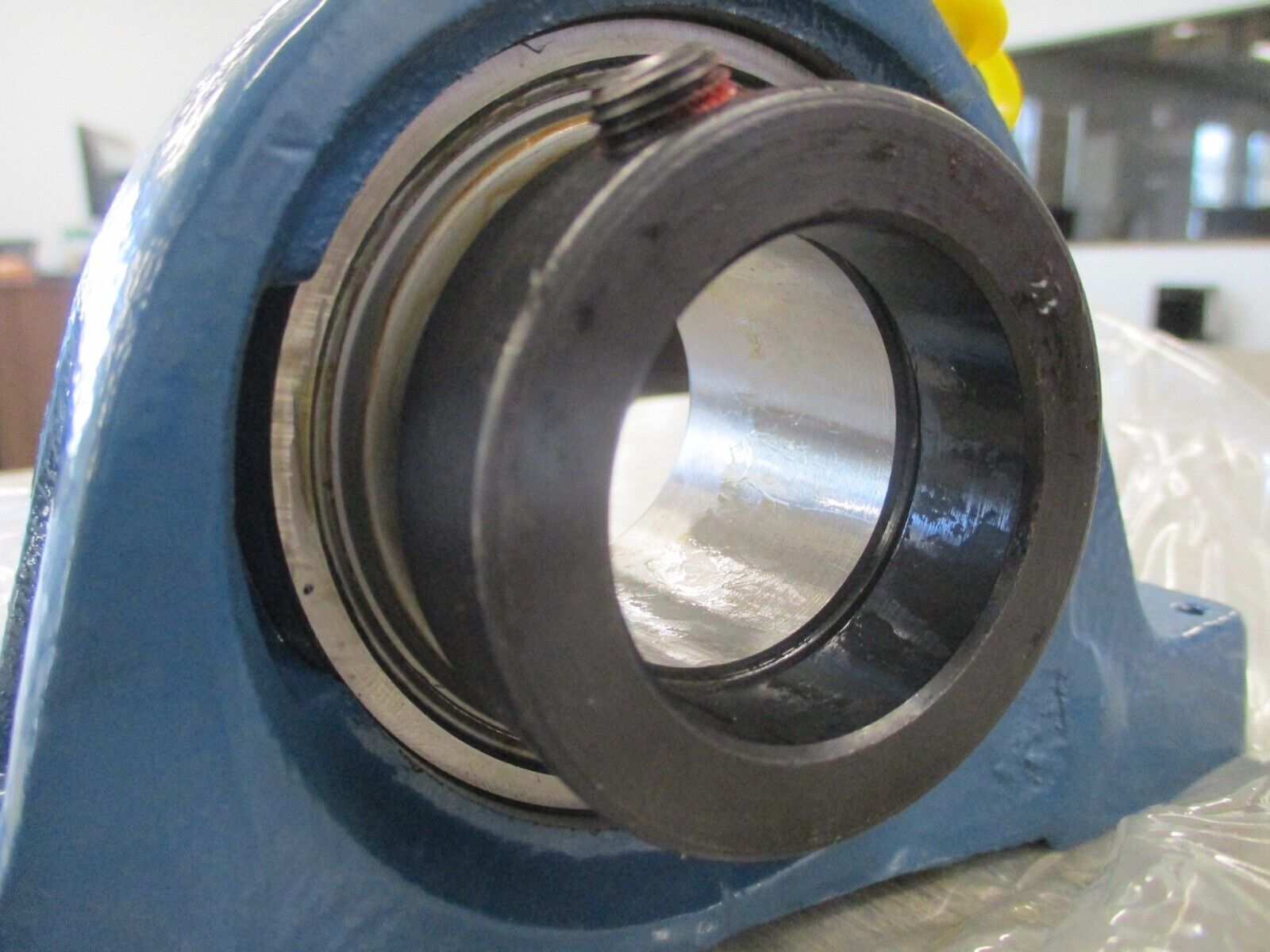 SKF Pillow Block Bearing SY 1.7/16 WM New Surplus