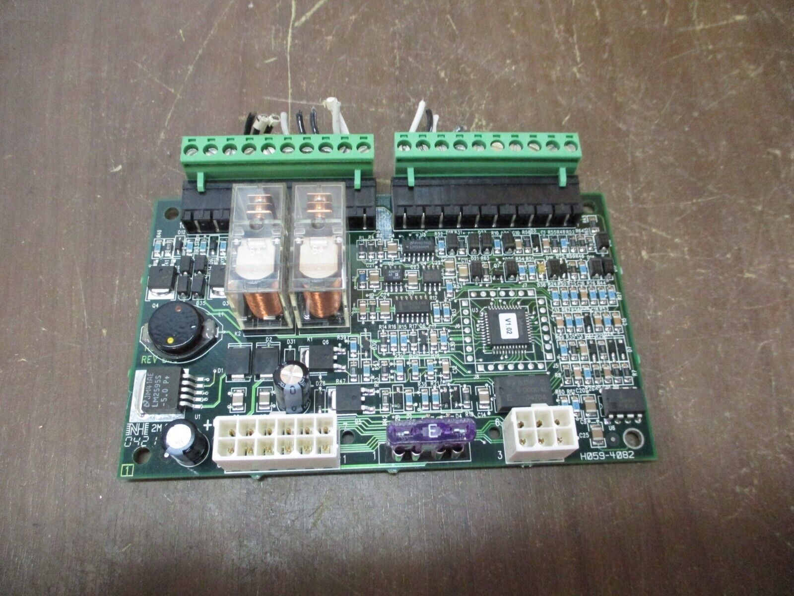 Eaton Control Board 101073473-101 Rev. B01 Used