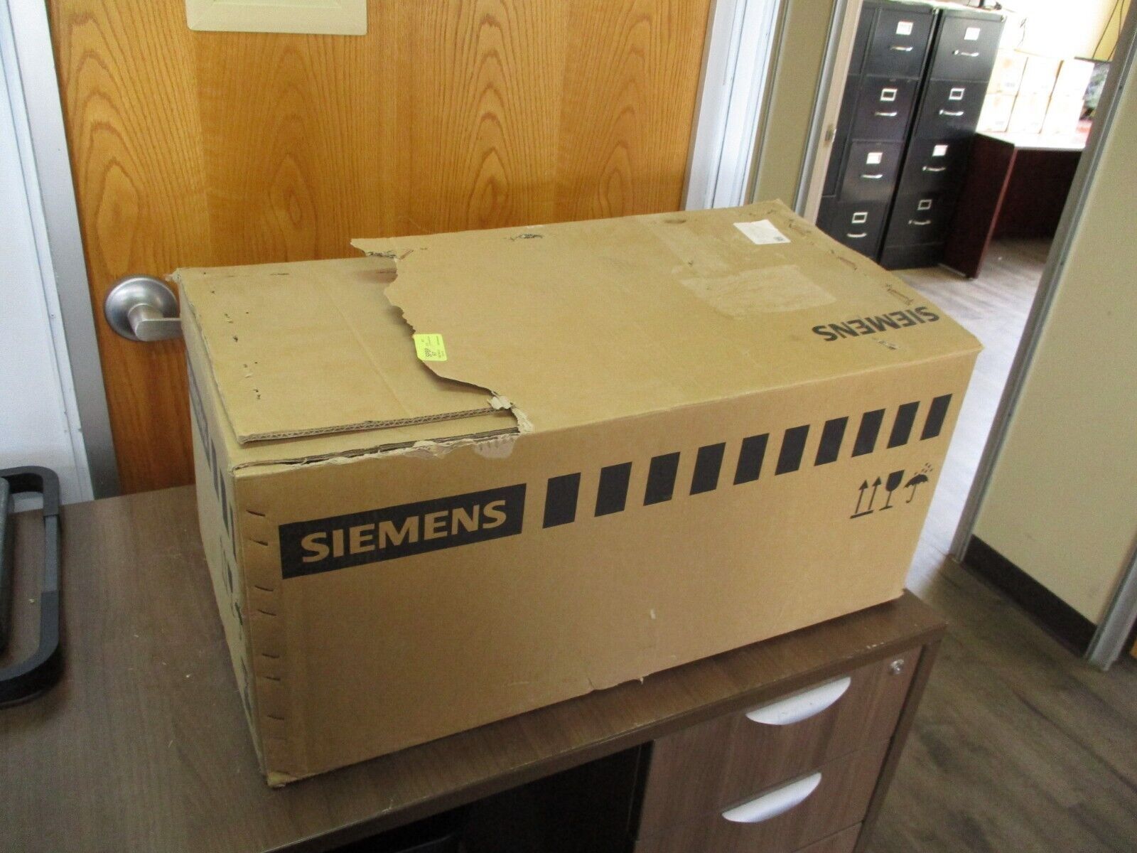 Siemens MicroMaster 440 AC Drive 6SE6440-2UD33-0EA1 40HP *Damaged Box*