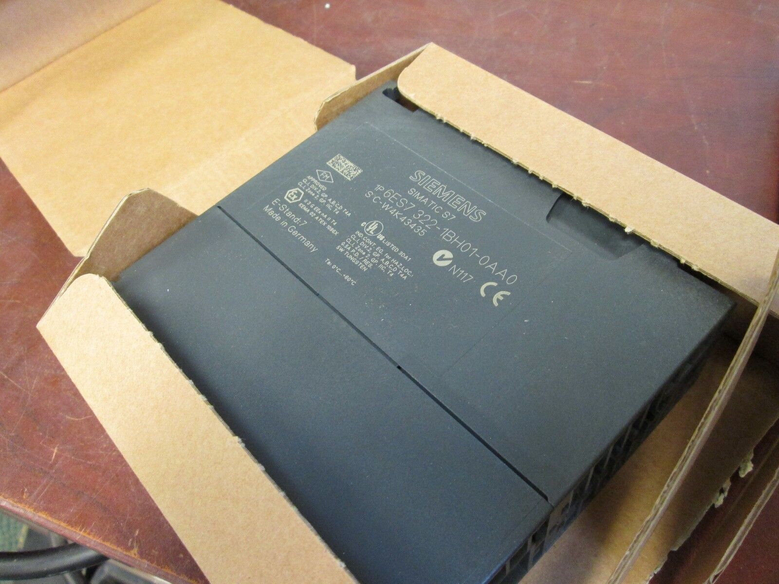Siemens Simatic S7 Digital Output Module 6ES7 322-1BH01-0AA0 24VDC 0.5A