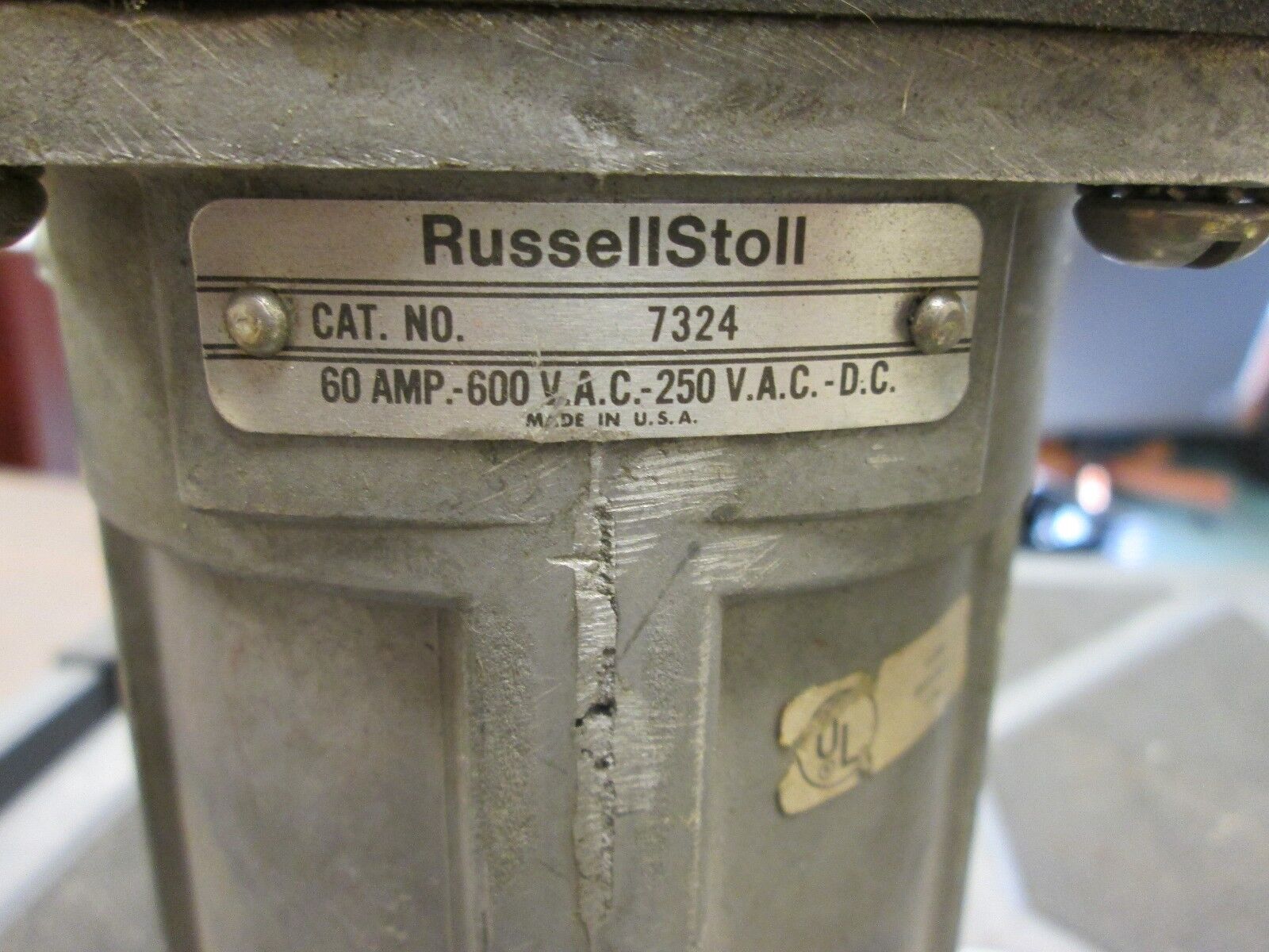 RussellStoll Connector 7324 60A 600V 4W Wire Style End Used