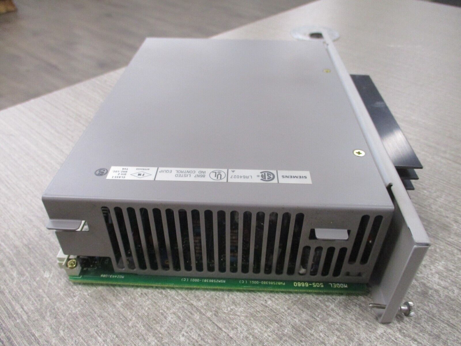 Siemens Simatic TI505 Power Supply Module 505-6660 Used