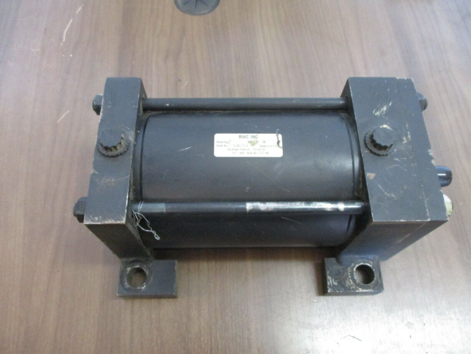 RWC Air Cylinder 8904-01-100 250PSI Used