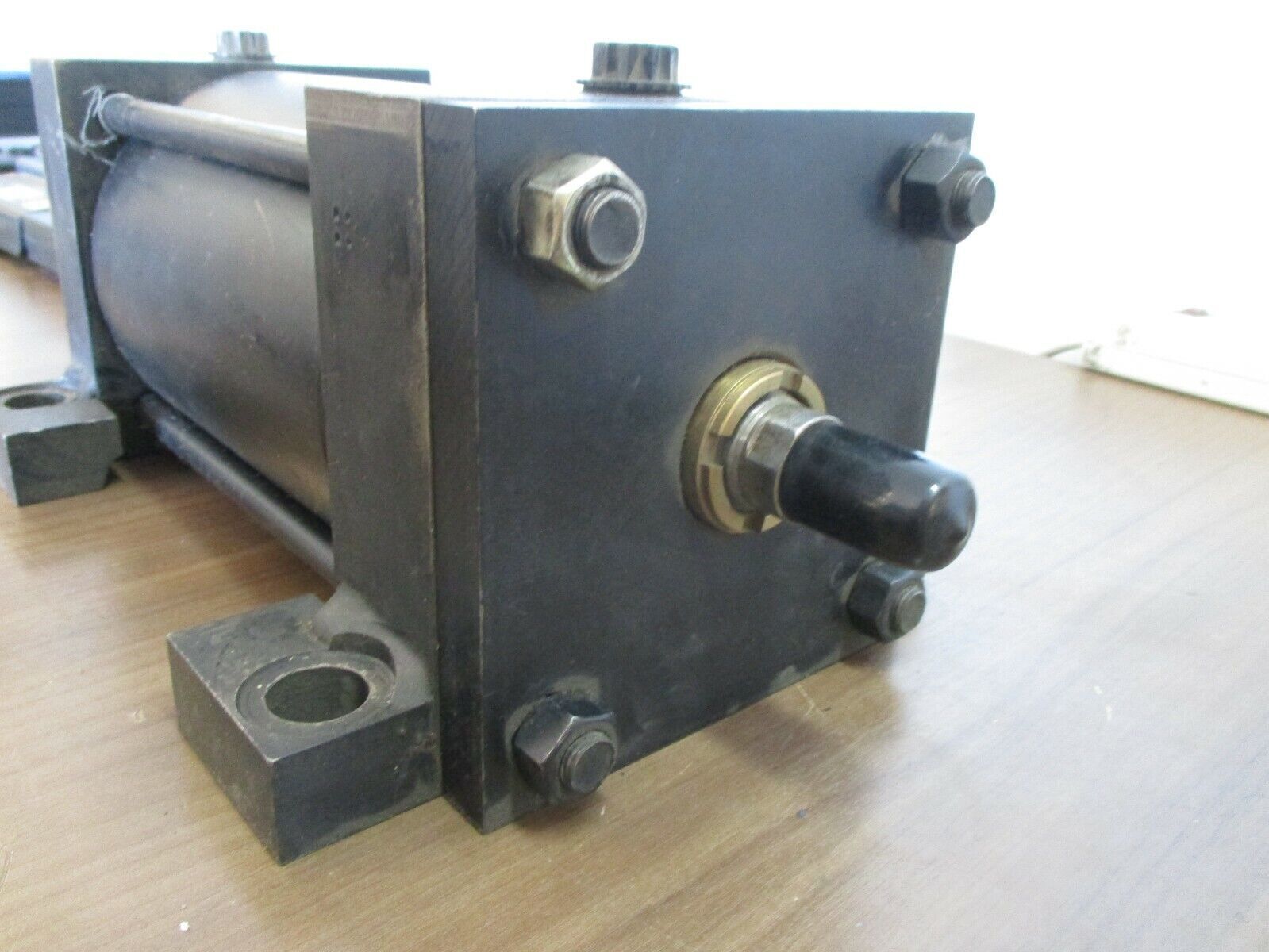 RWC Air Cylinder 8904-01-100 250PSI Used